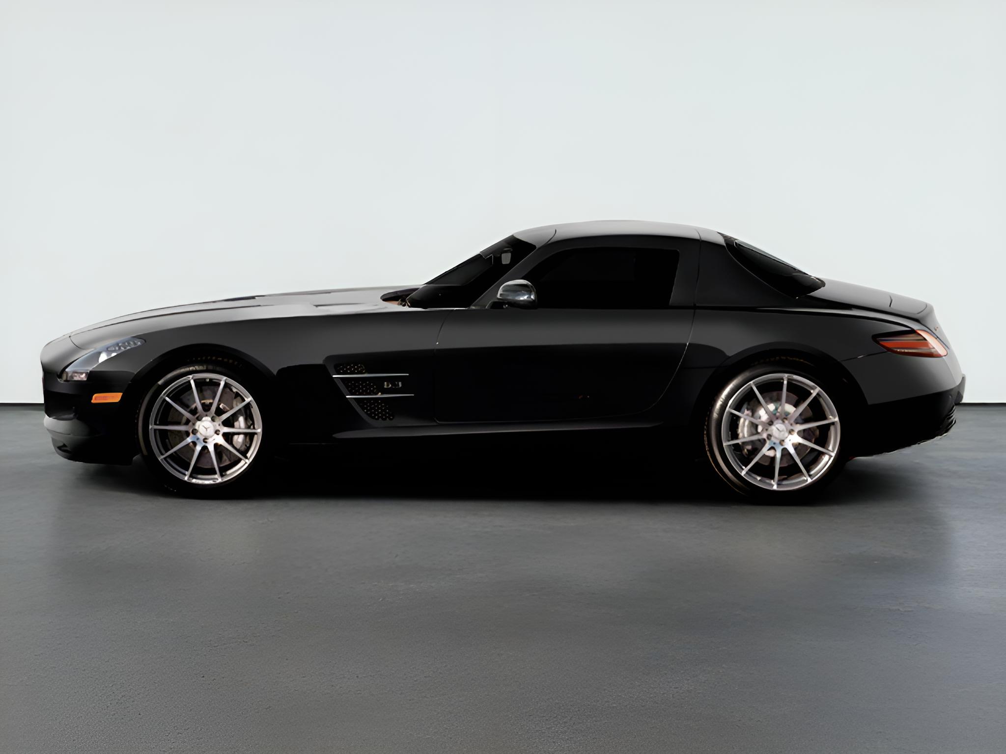 2011 Mercedes-Benz SLS Base