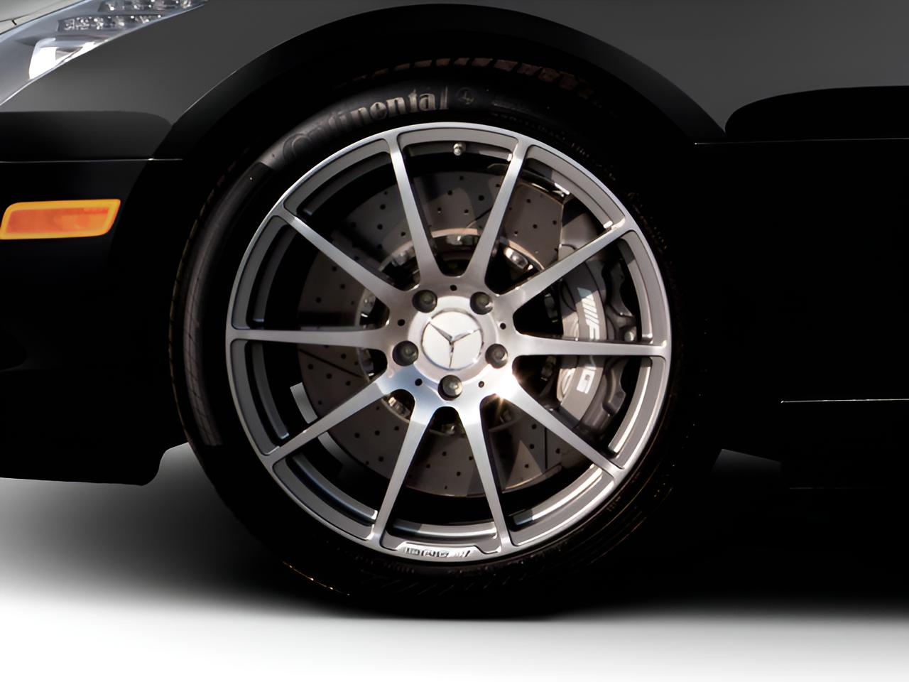 2011 Mercedes-Benz SLS Base