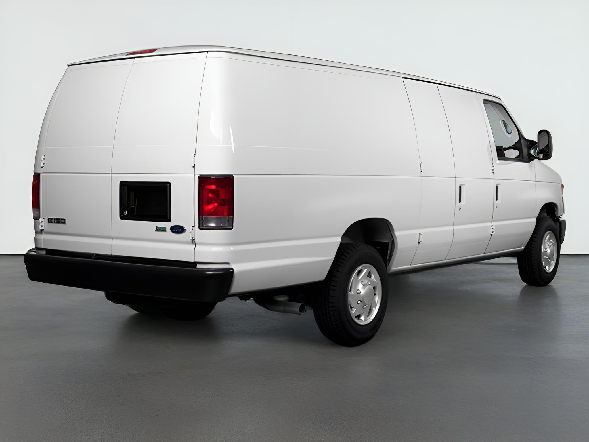 2013 Ford E-Series Cargo Van Commercial