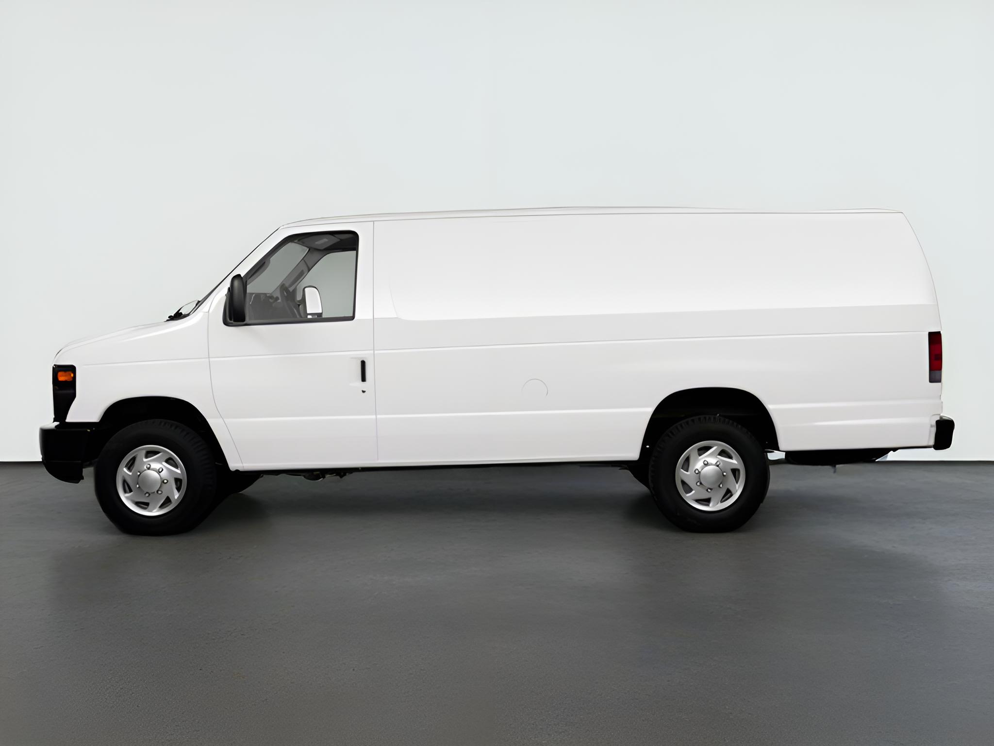 2013 Ford E-Series Cargo Van Commercial