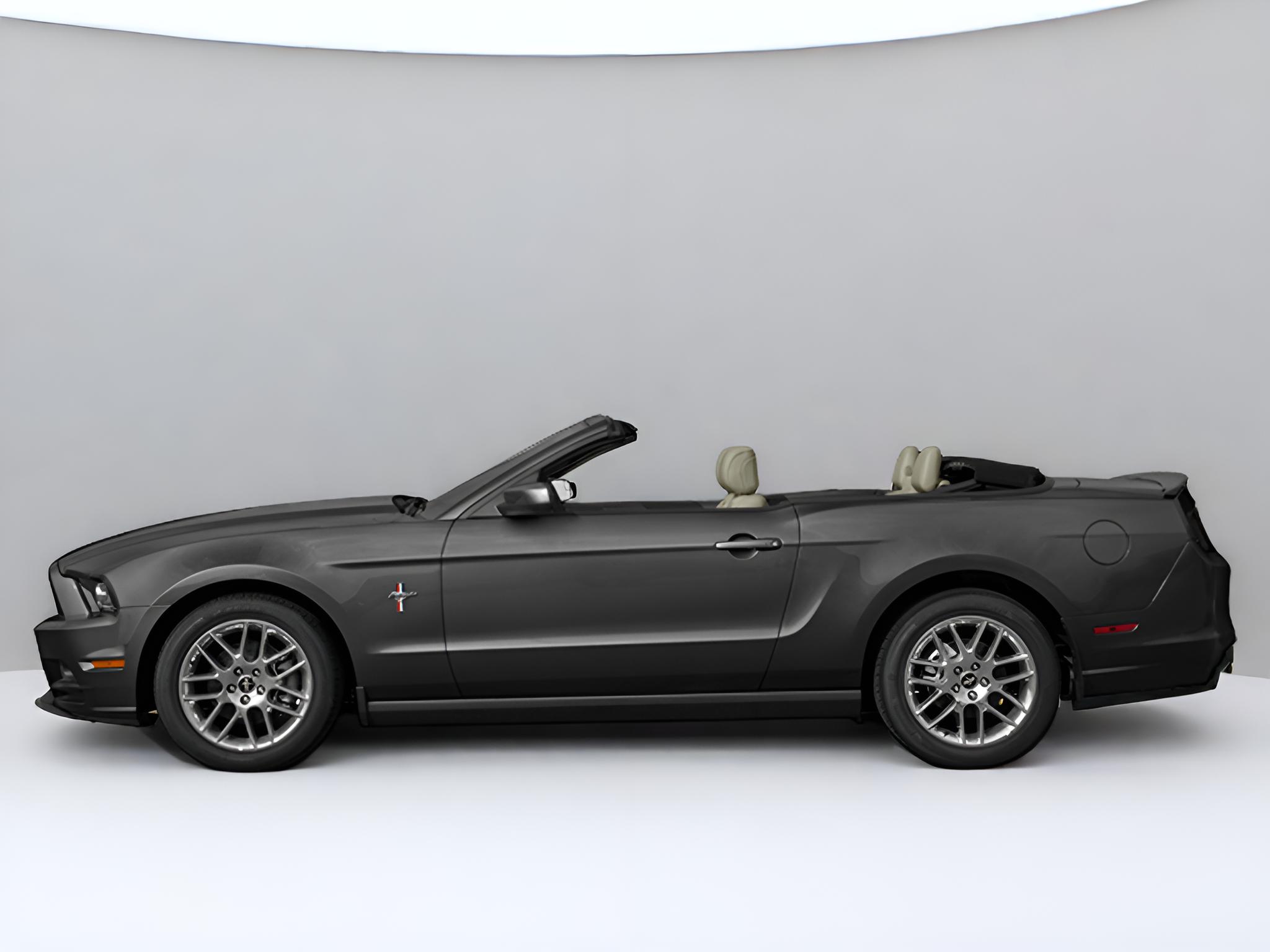 2013 Ford Mustang V6 Premium