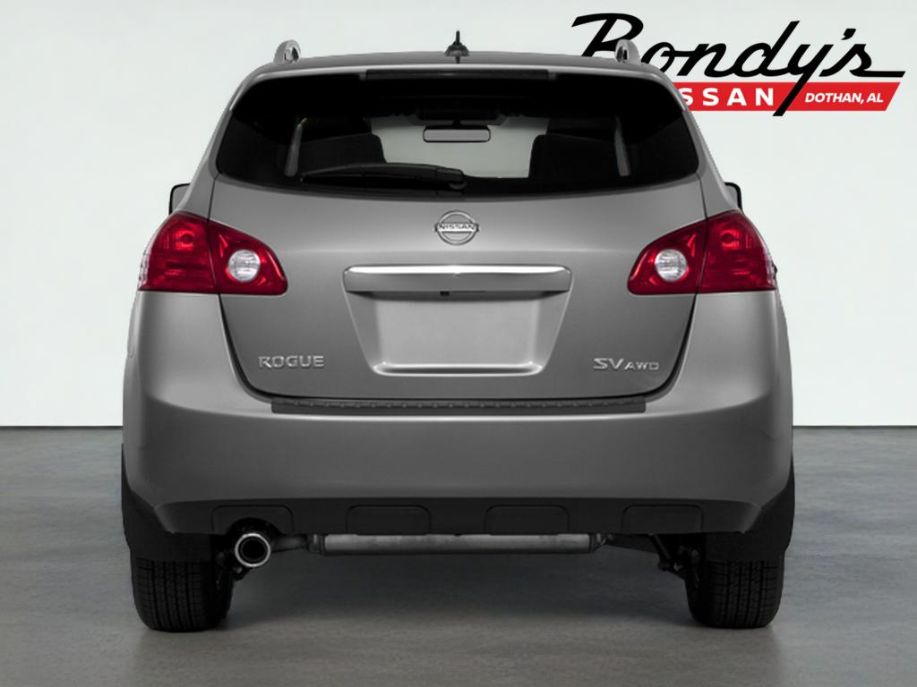 2014 Nissan Rogue Select — detail view
