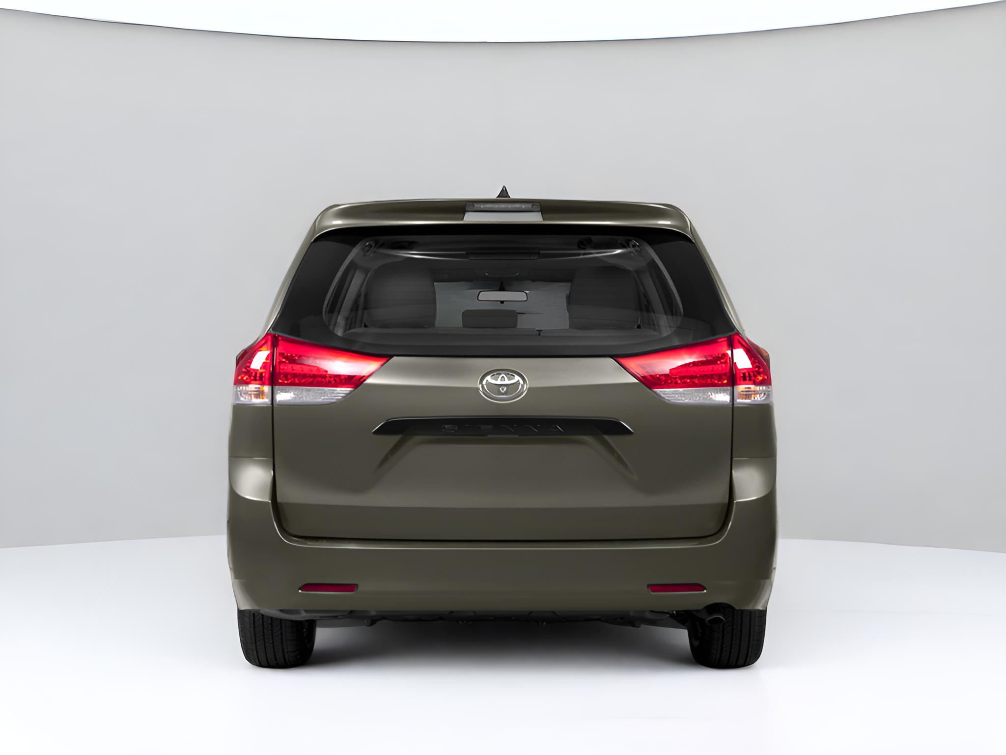 2014 Toyota Sienna XLE
