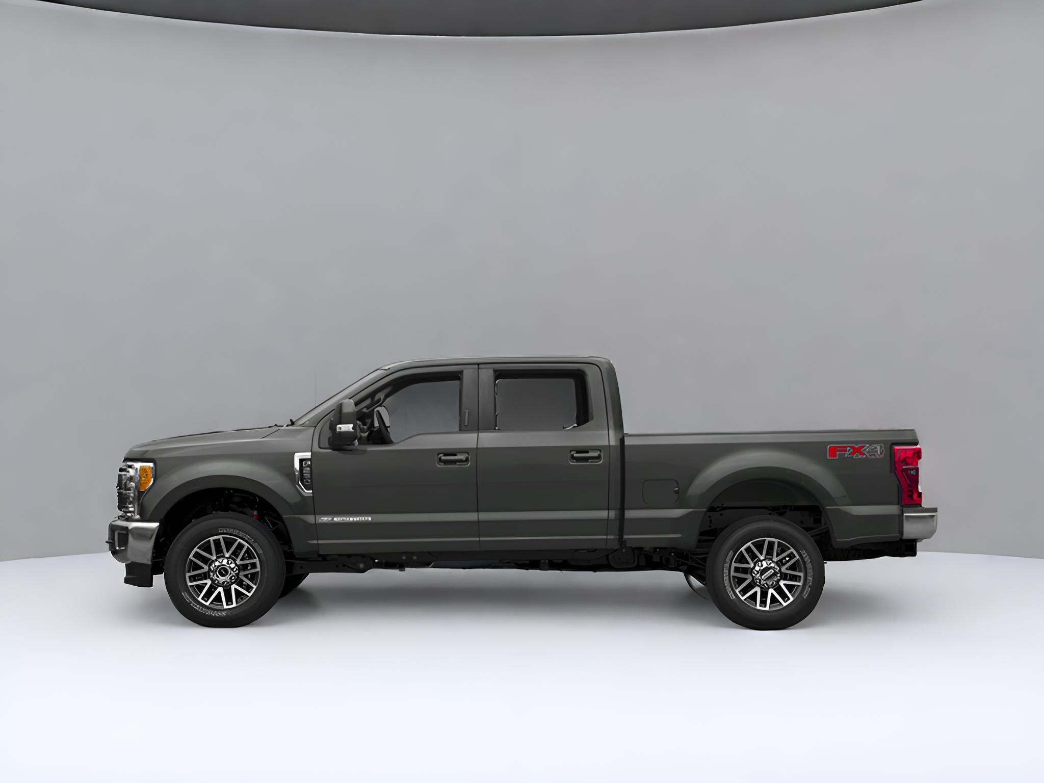 2017 Ford Super Duty F-350 SRW Pickup Lariat