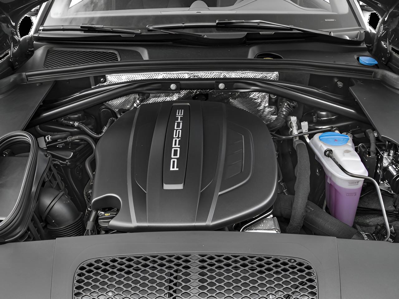 2017 Porsche Macan AWD