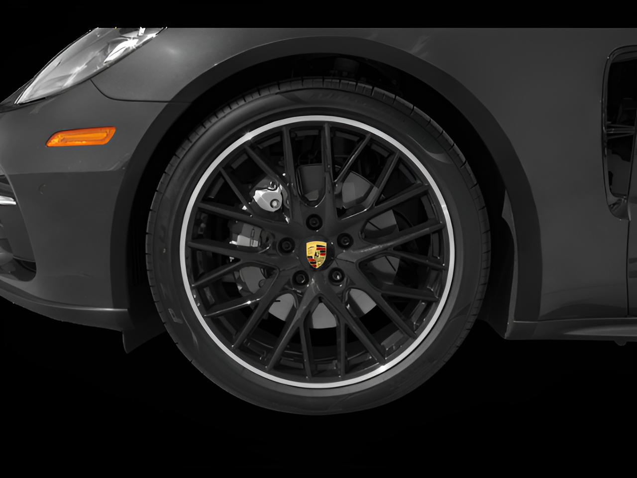 2018 Porsche Panamera 4