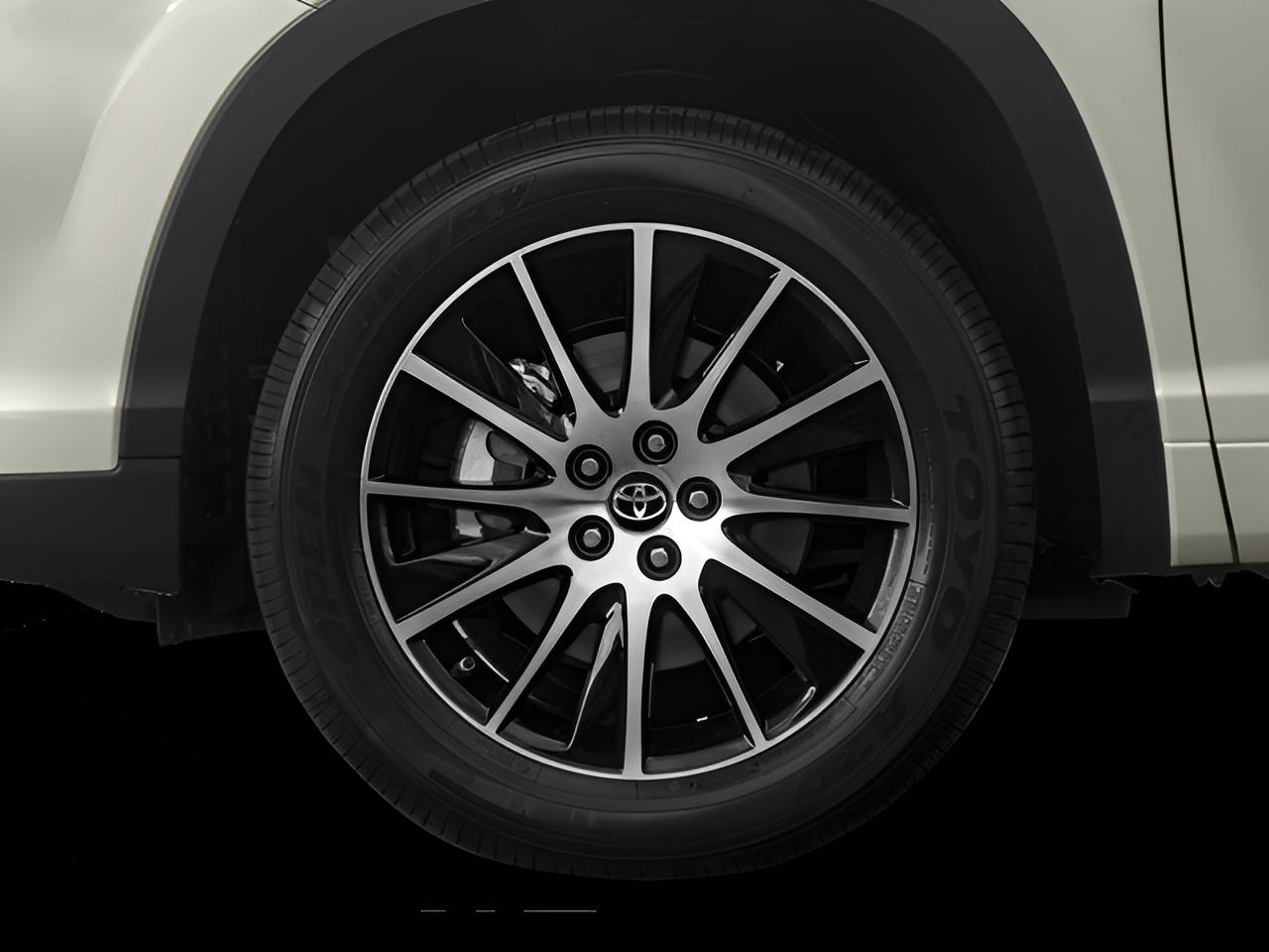 2018 Toyota Highlander Base