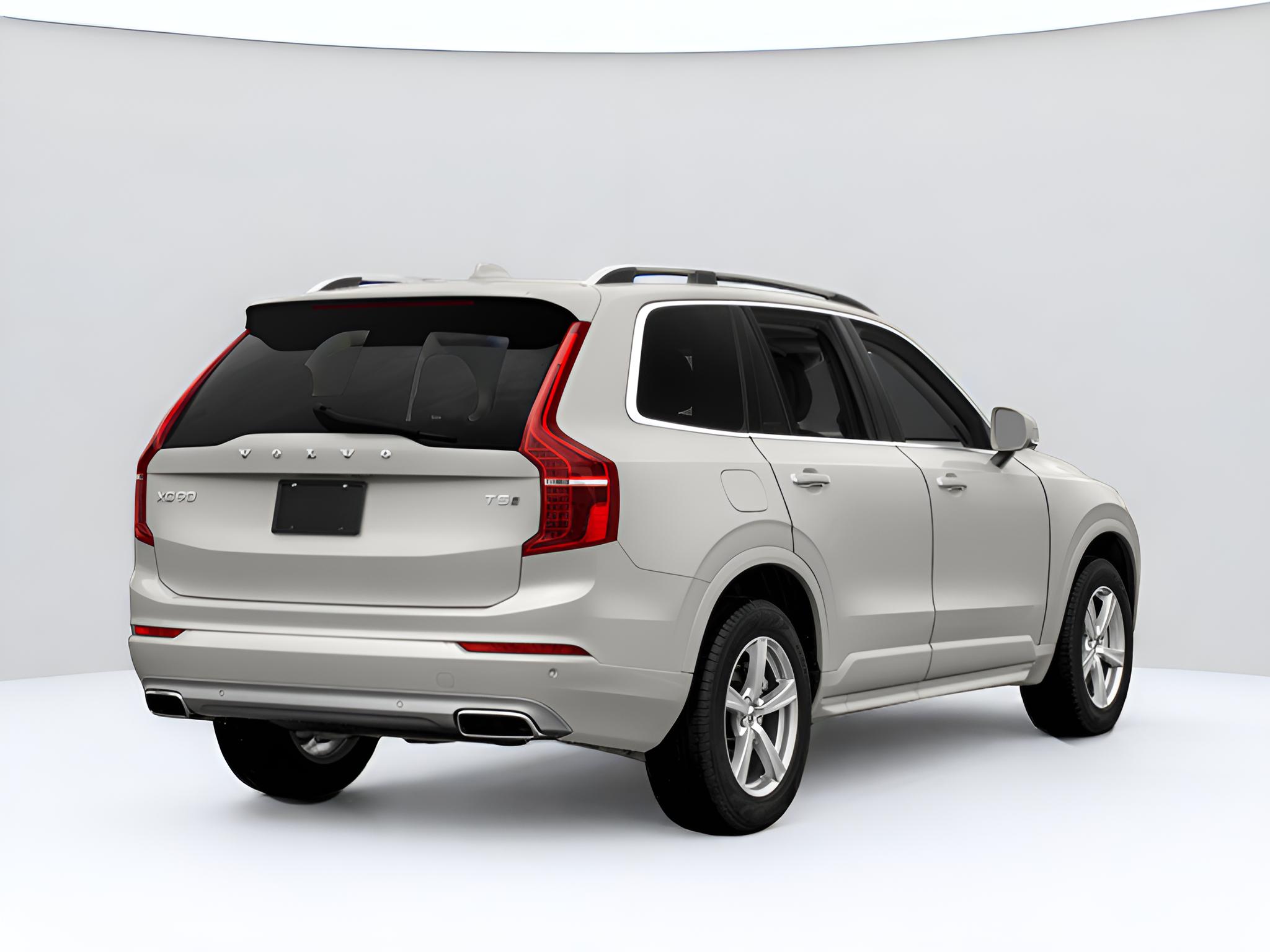 2018 Volvo XC90 T5 Momentum 5P