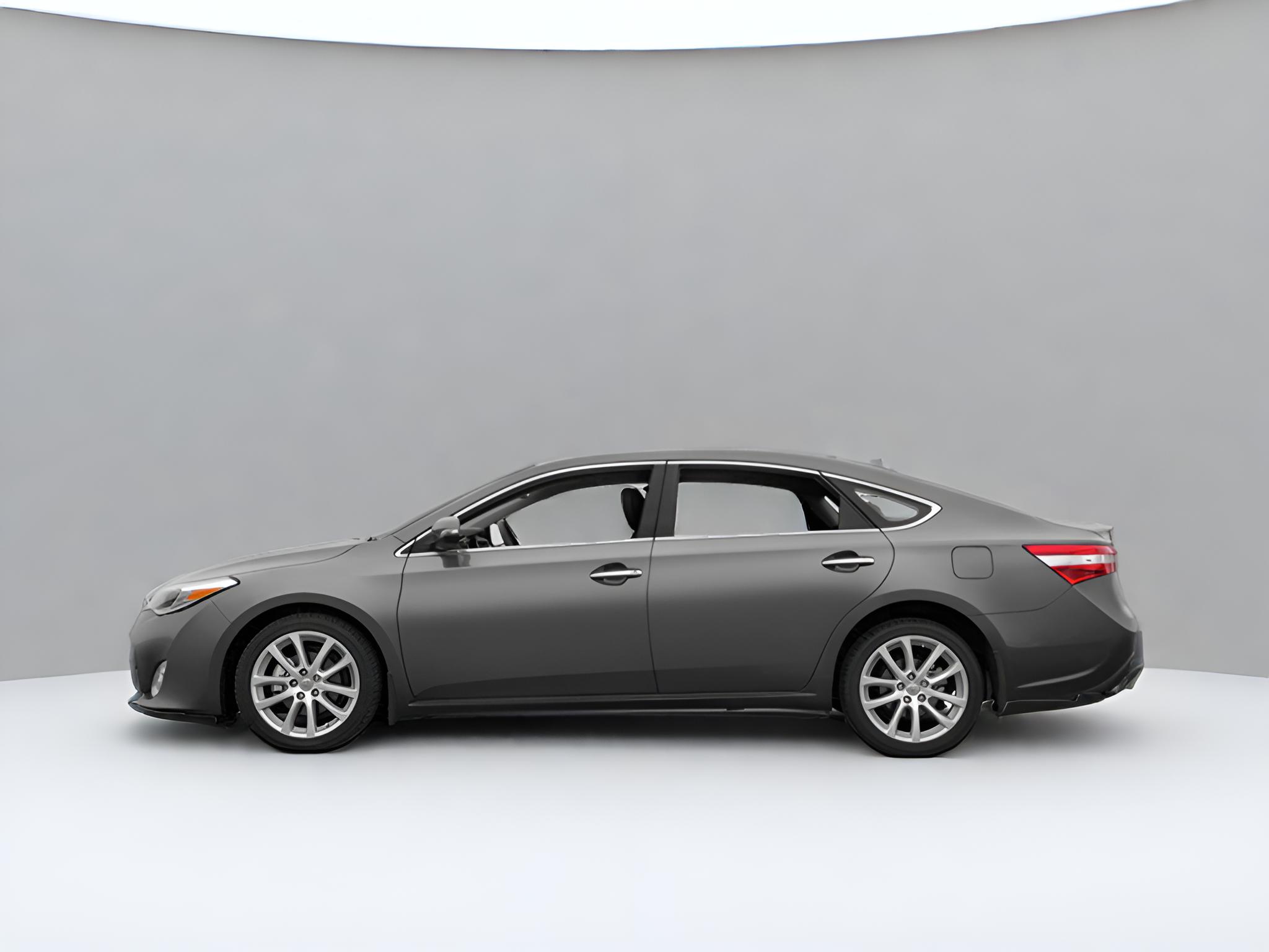 2013 Toyota Avalon XLE