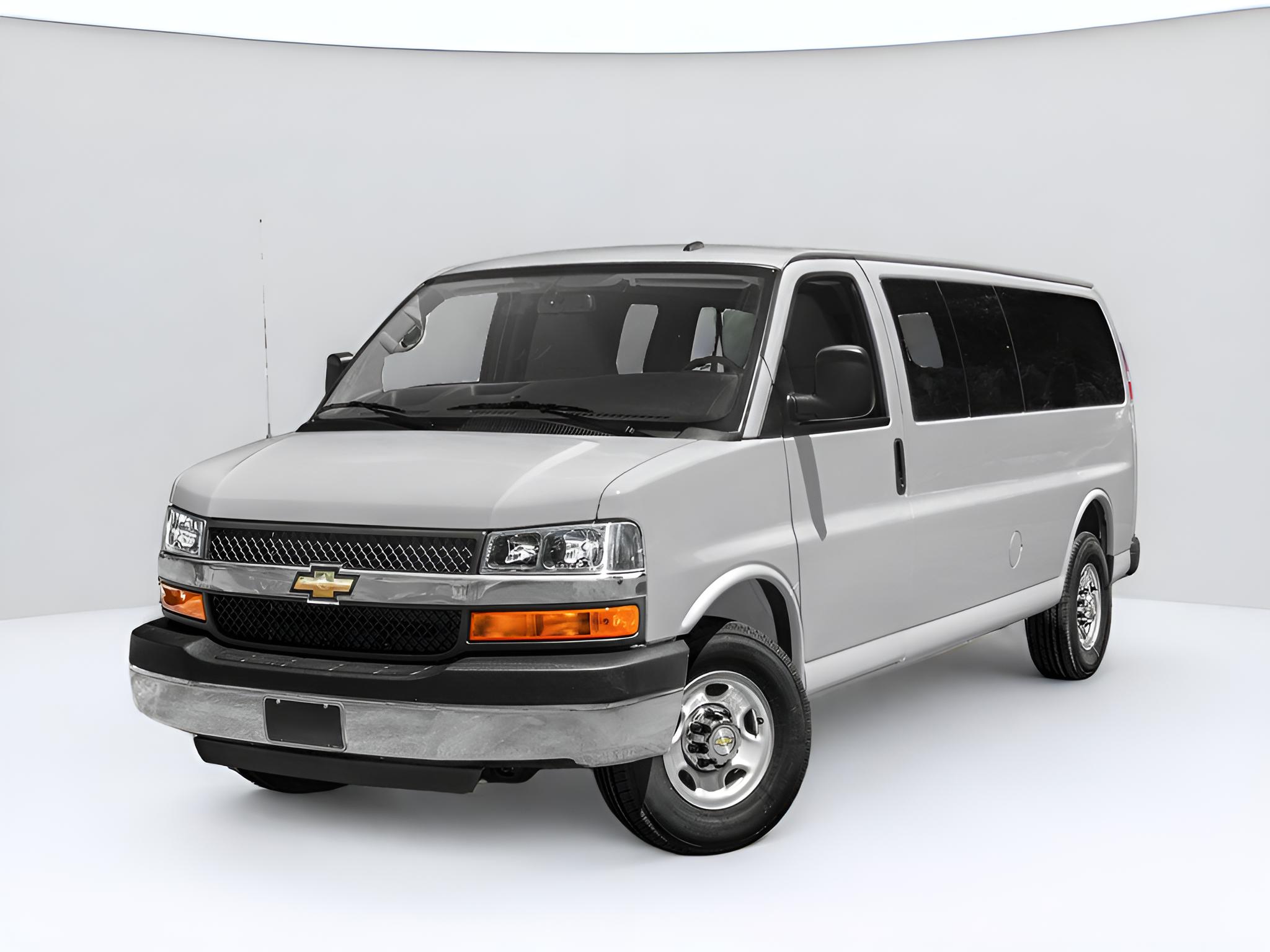 2016 Chevrolet Express Passenger LT
