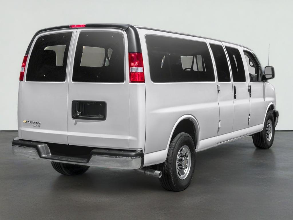 2016 Chevrolet Express Passenger LT