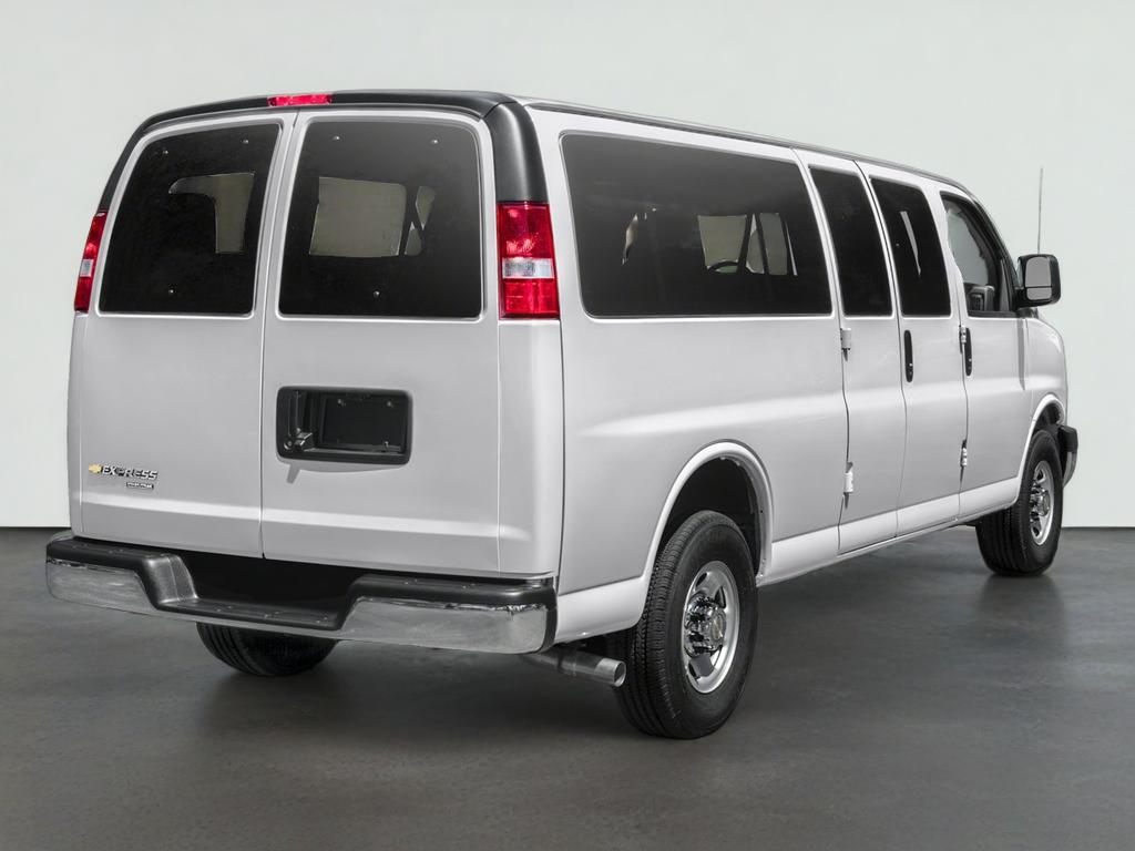 2016 Chevrolet Express Passenger LT