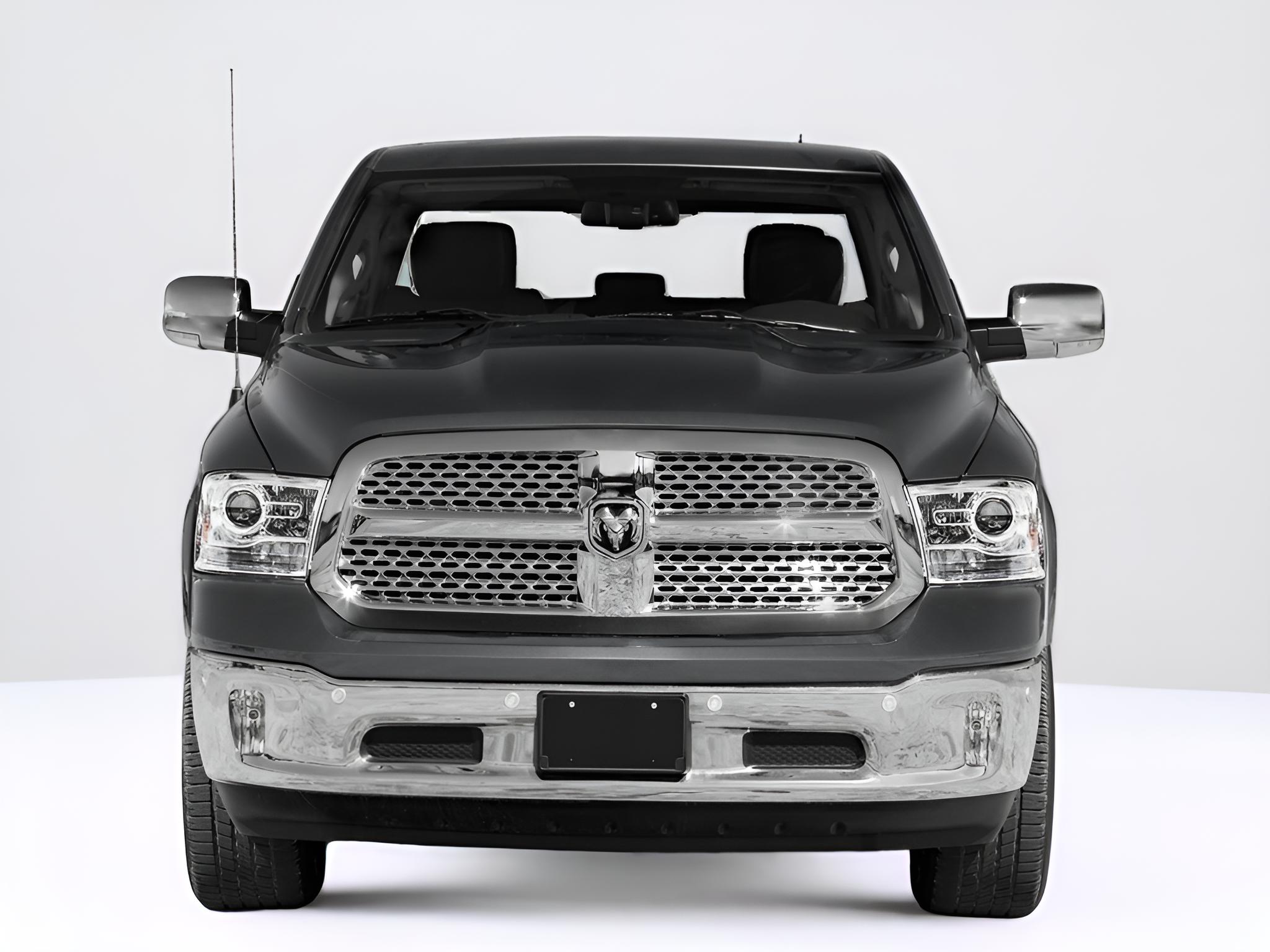 2017 RAM 1500 Laramie Crew Cab 4x4 5'7"" Box