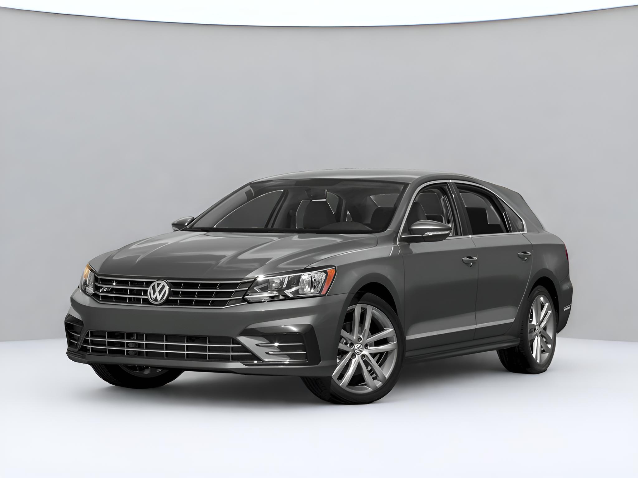 2017 Volkswagen Passat R-Line w/Comfort Pkg