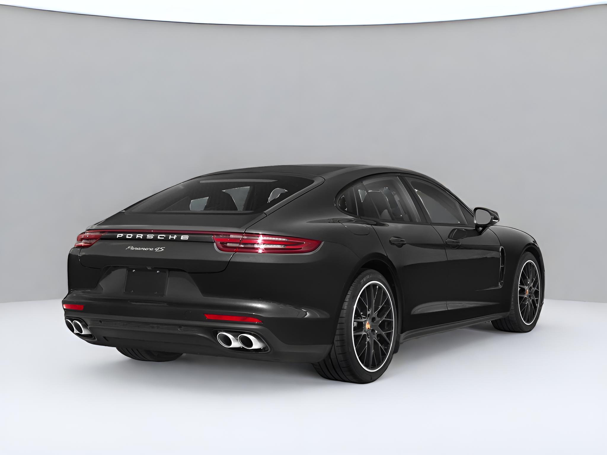 2018 Porsche Panamera 4