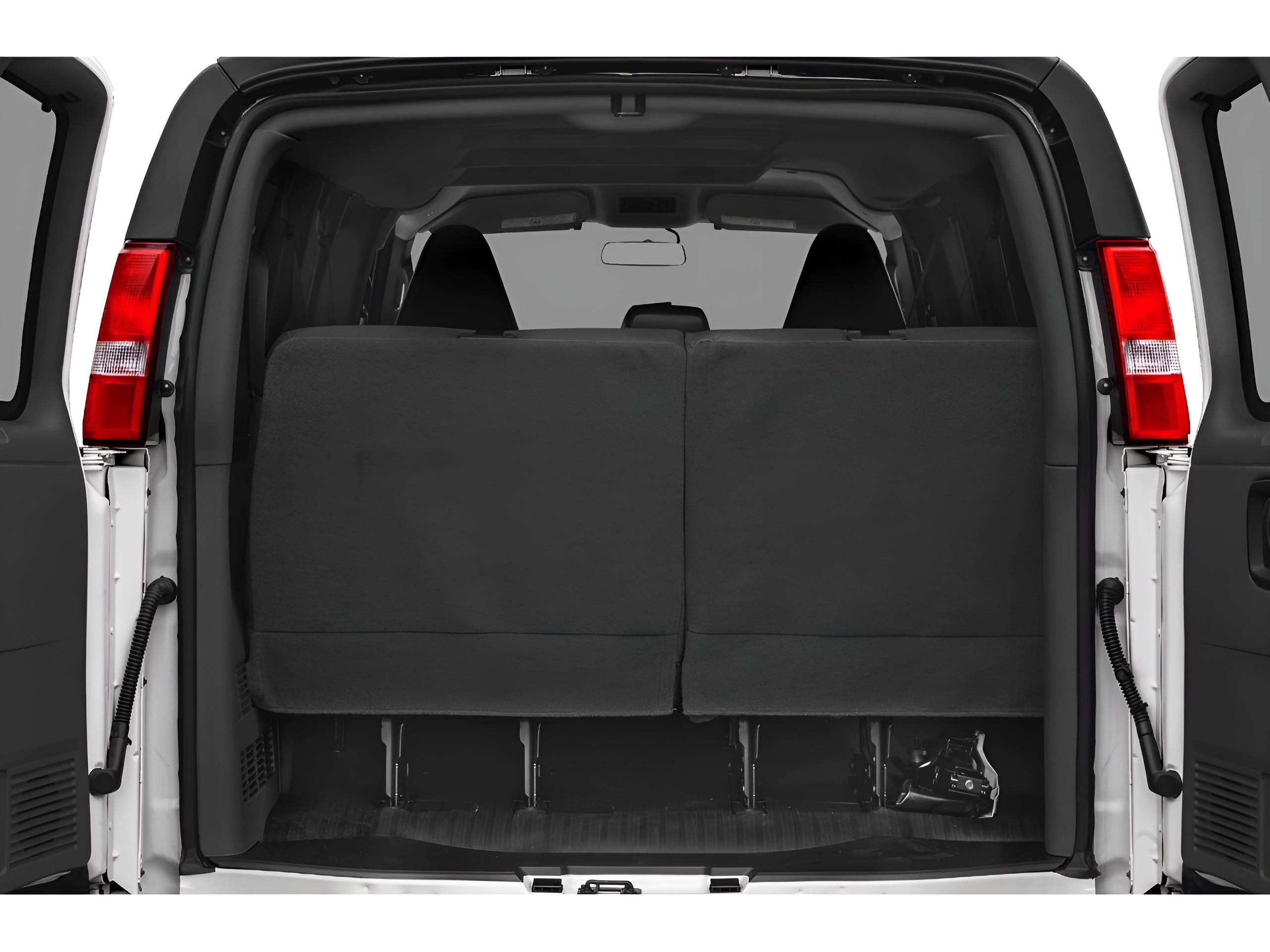 2020 Chevrolet Express Passenger LS