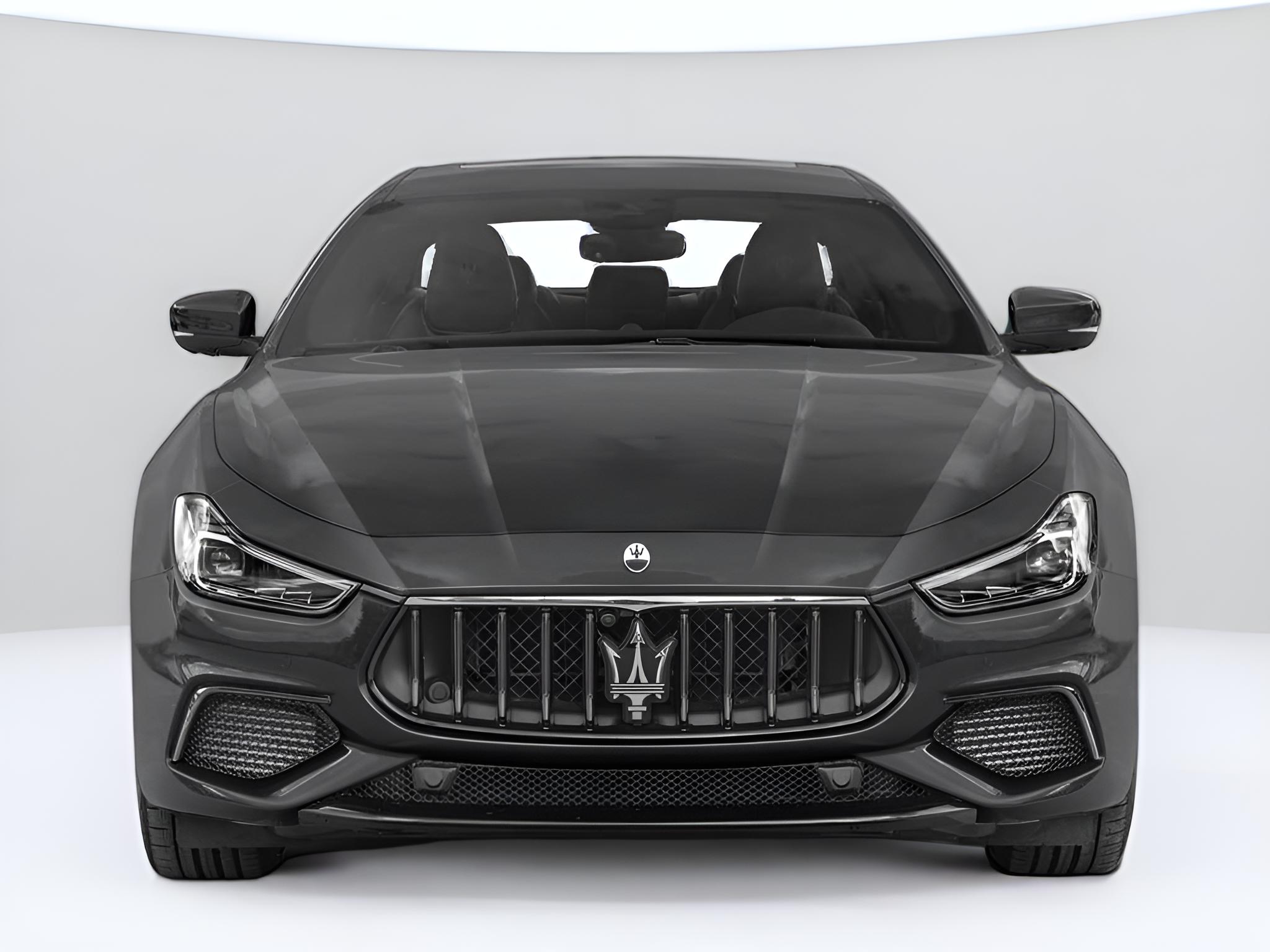 2023 Maserati Ghibli Modena Q4