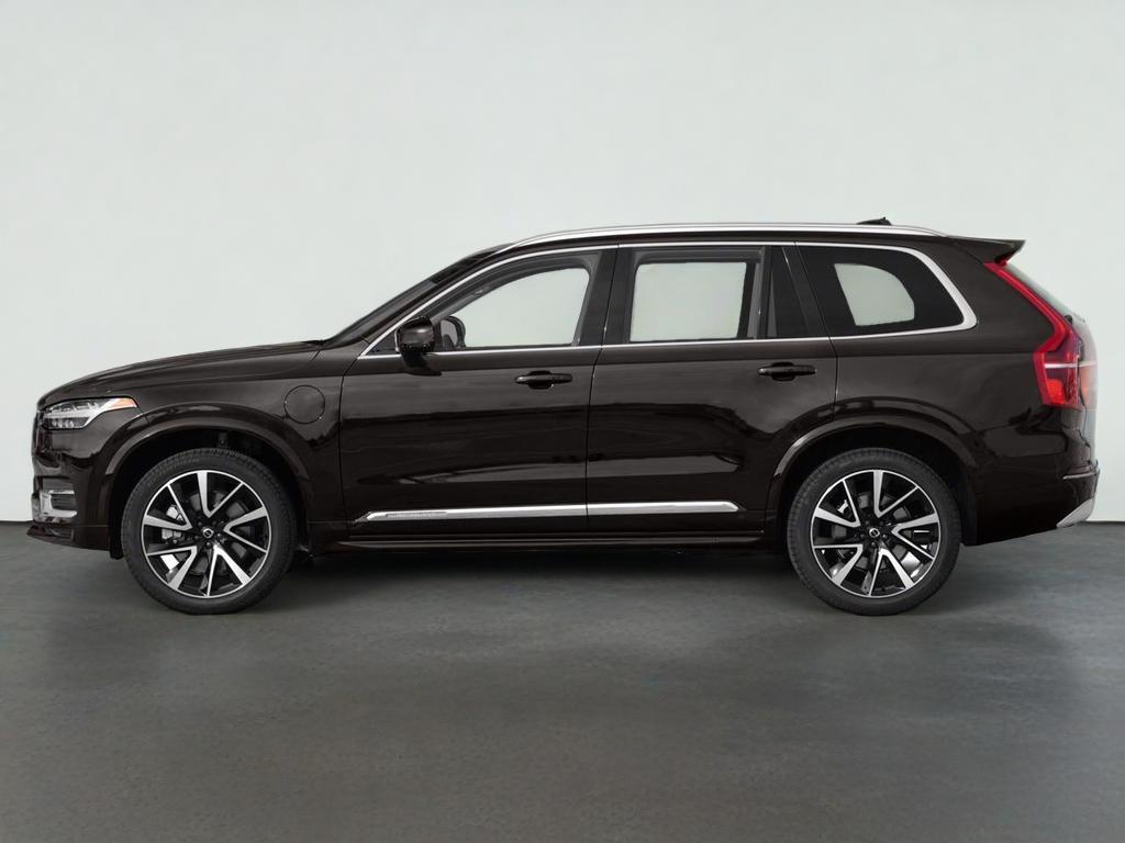 2022 Volvo XC90 Recharge Plug-In Hybrid R-Design