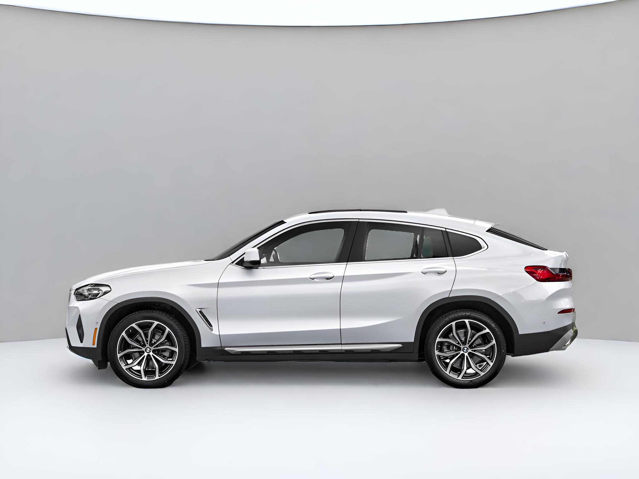 2025 BMW X4 xDrive30i