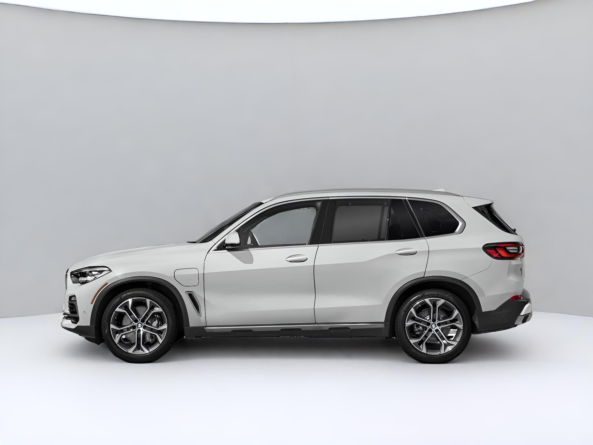 2023 BMW X5 xDrive45e