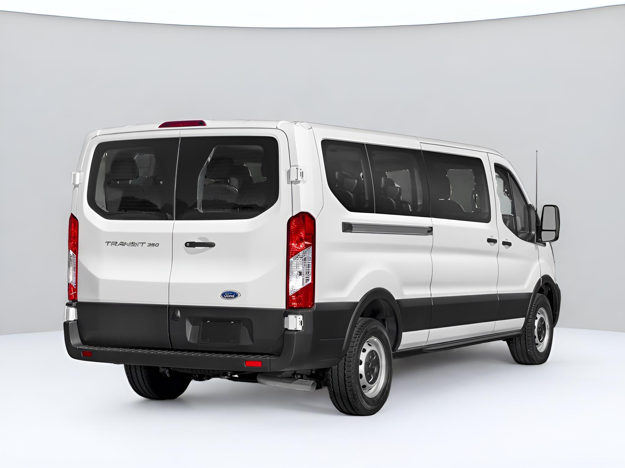 2024 Ford Transit Passenger Wagon XLT