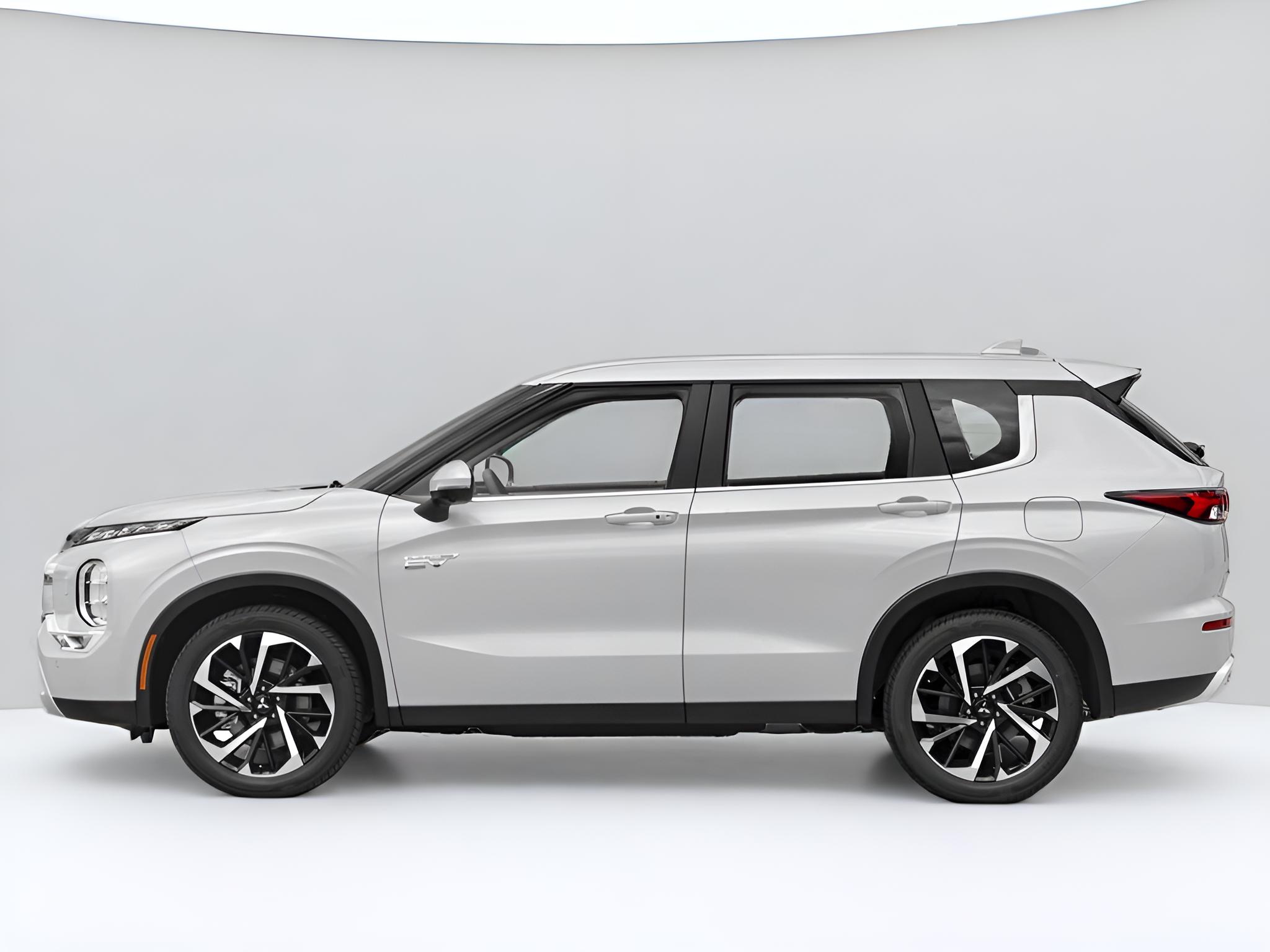 2023 Mitsubishi Outlander PHEV SE