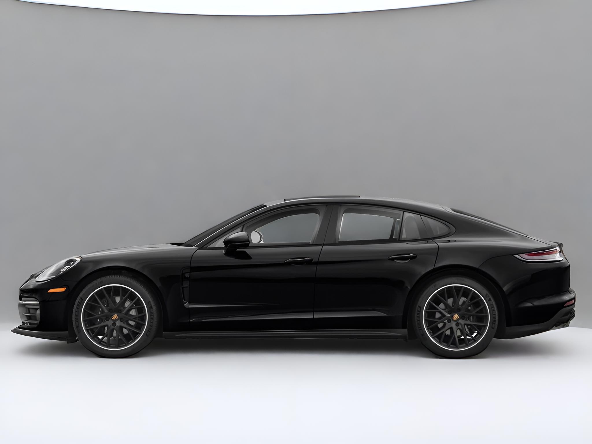 2023 Porsche Panamera 4 Platinum Edition