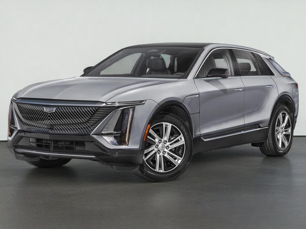 2024 Cadillac LYRIQ Luxury 2