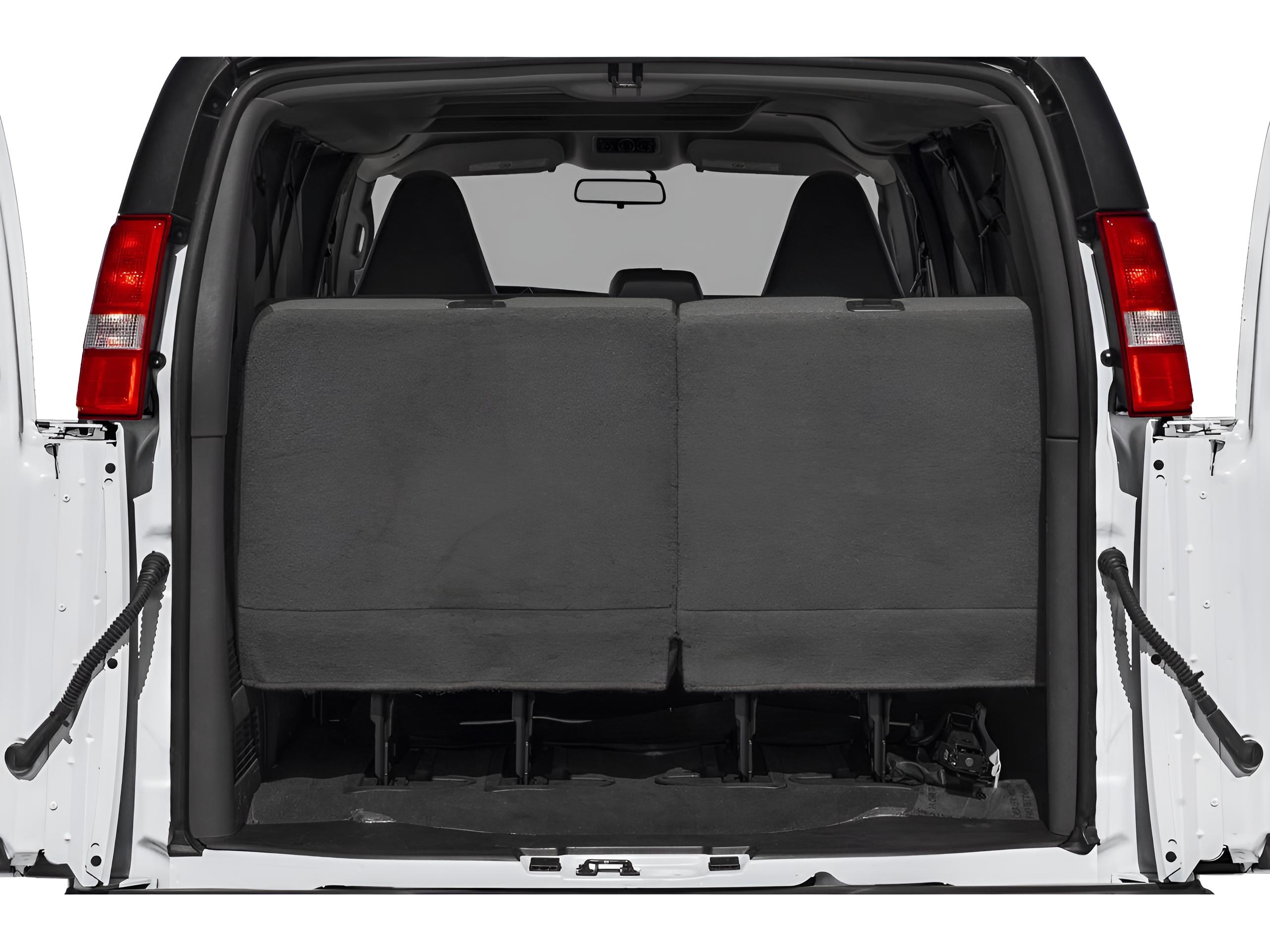 2024 Chevrolet Express Passenger 1LT