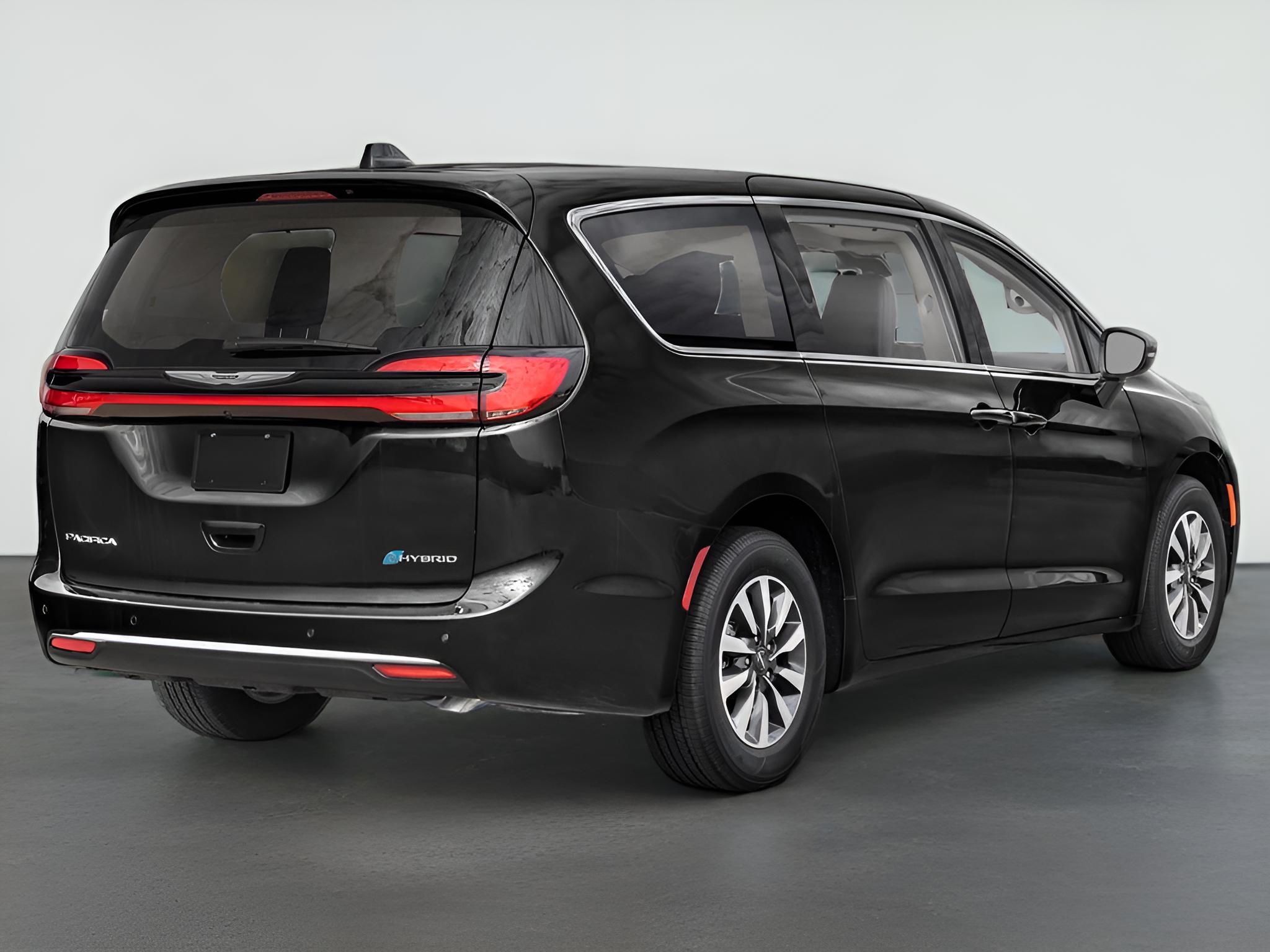 2024 Chrysler Pacifica Select