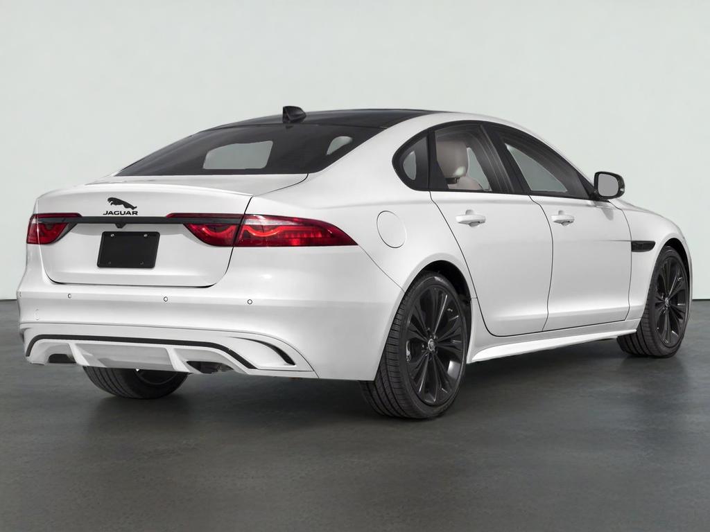 2024 Jaguar XF R-Dynamic SE