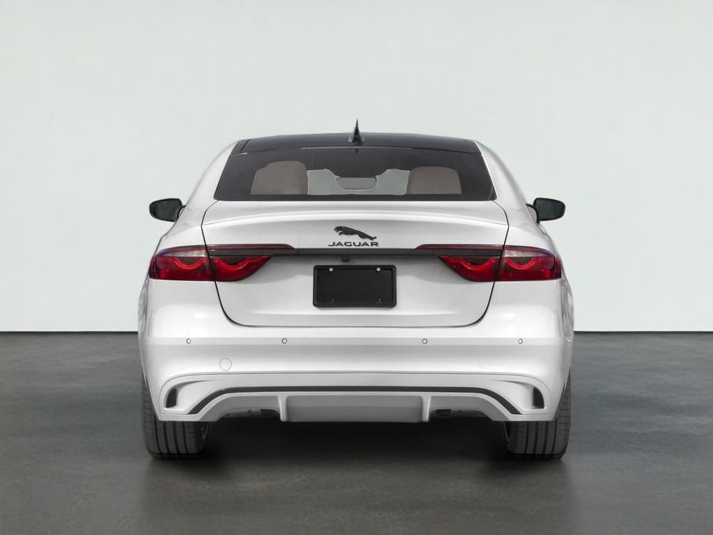 2024 Jaguar XF R-Dynamic SE