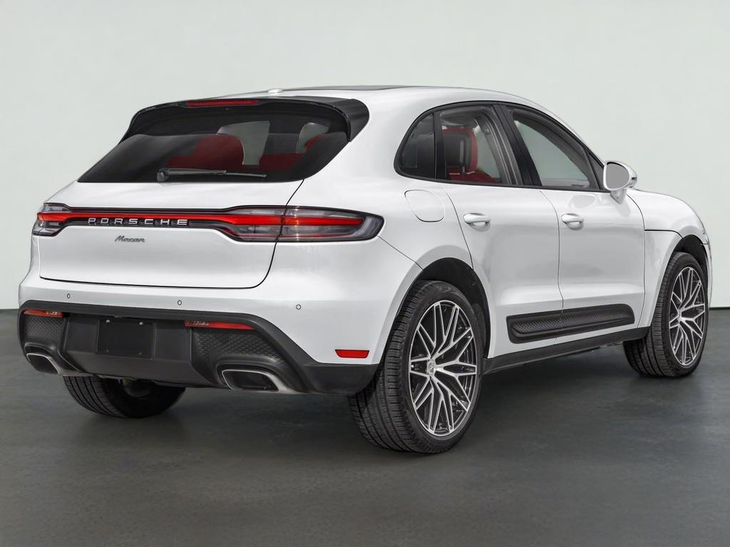 2025 Porsche Macan GTS