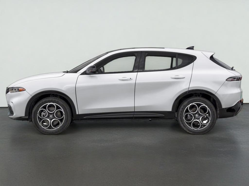 2025 Alfa Romeo Tonale Base