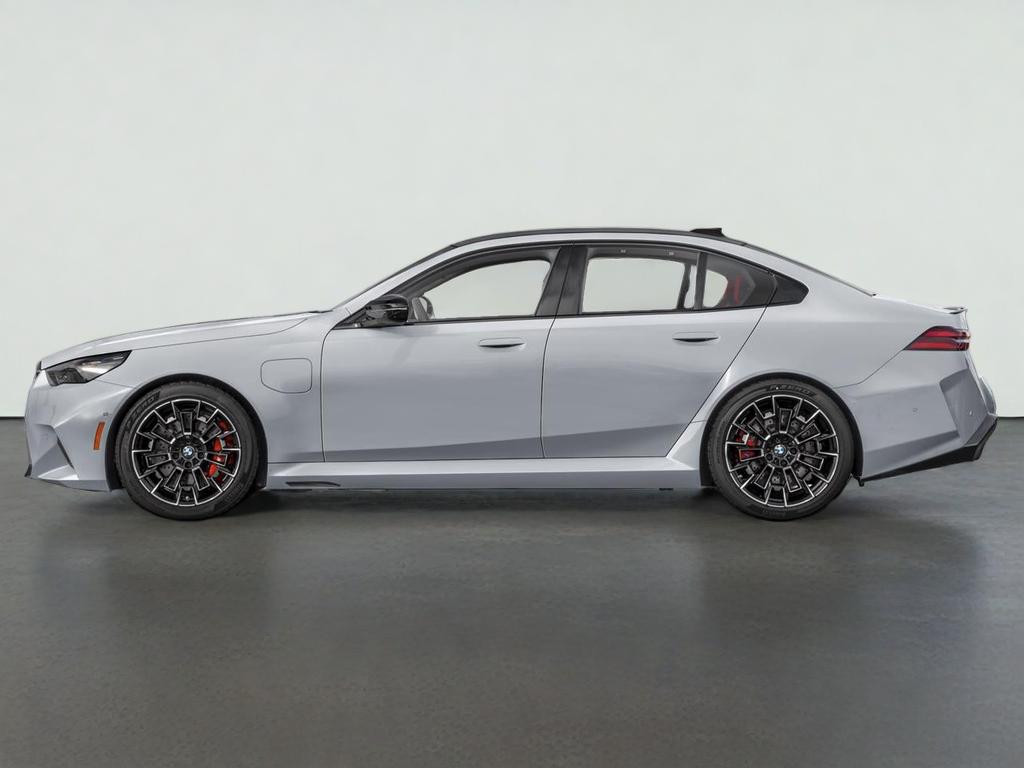 2025 BMW M5 Base