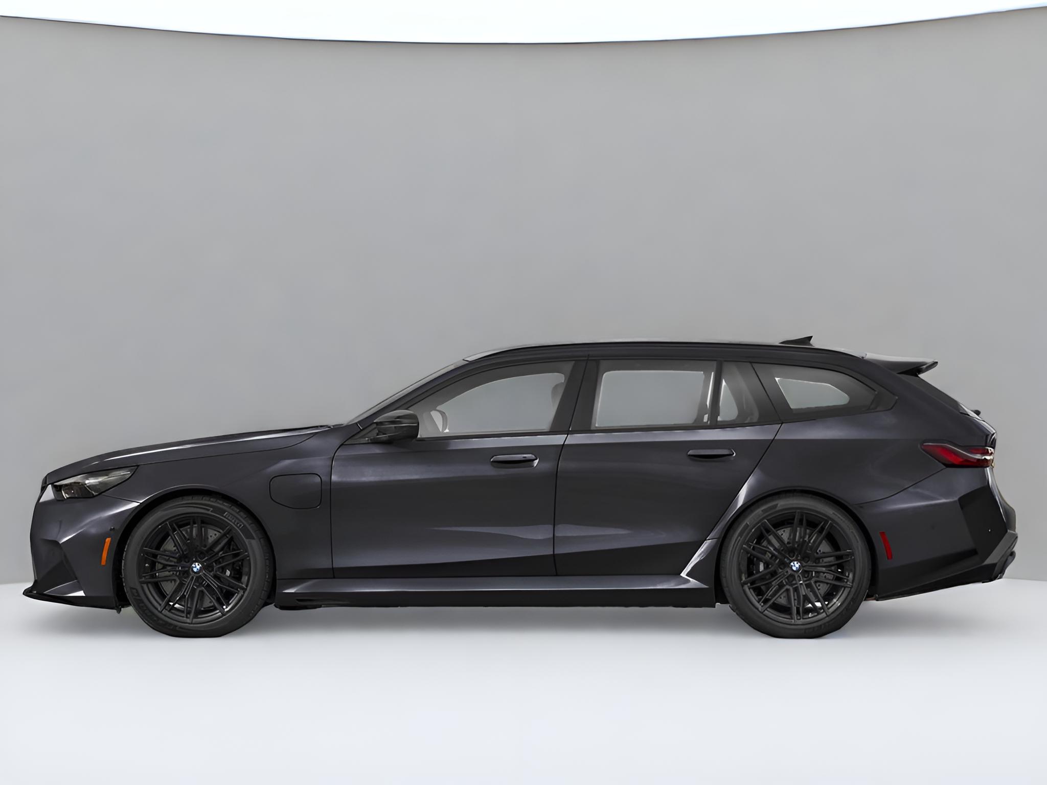 2025 BMW M5 Base