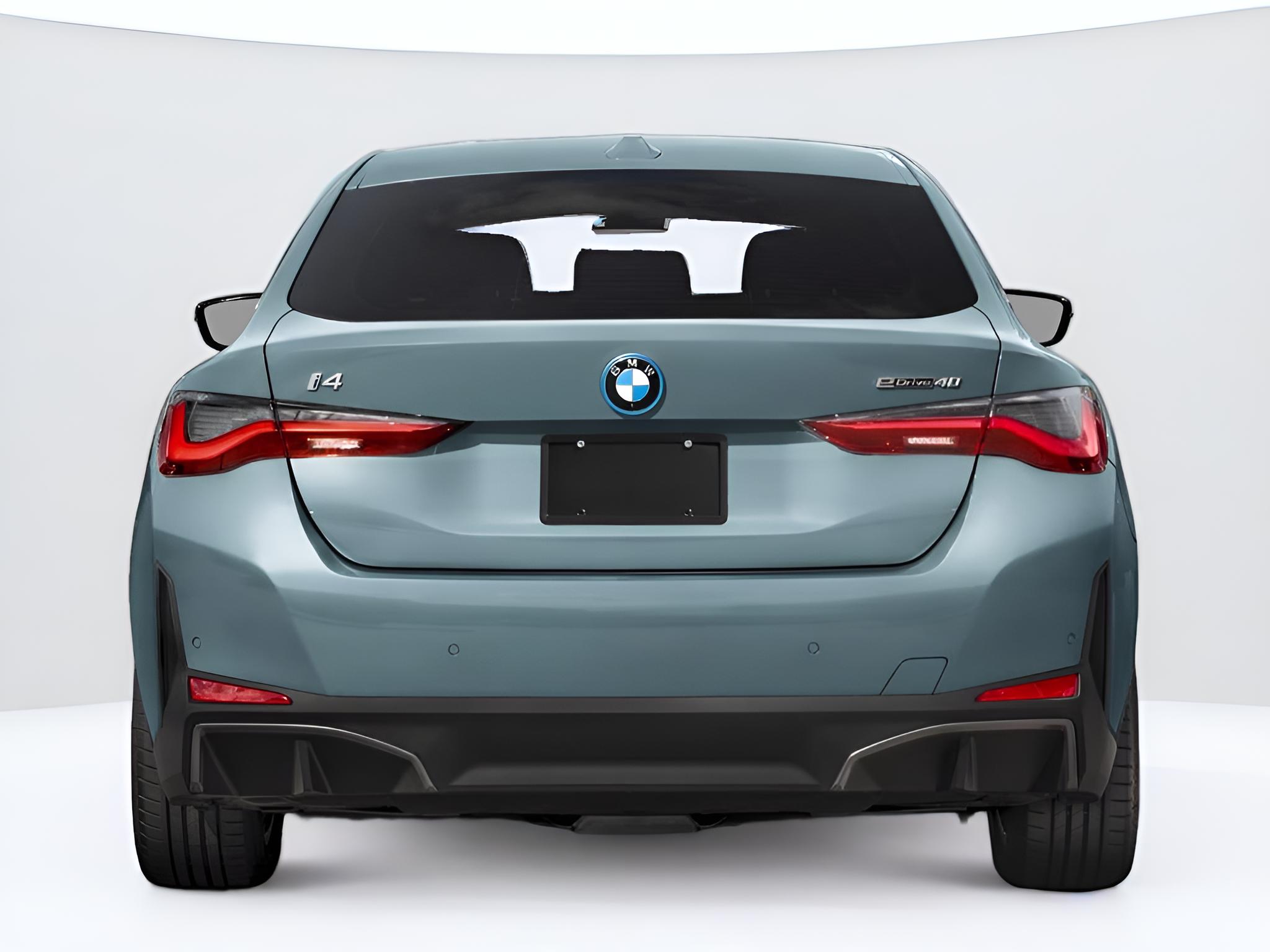 2025 BMW i4 eDrive40