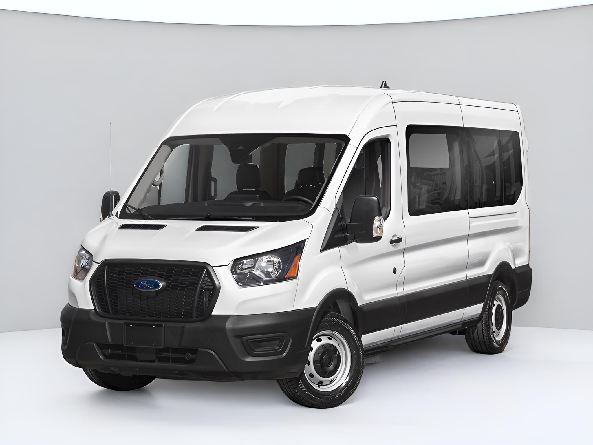 2023 Ford Transit Passenger Wagon XLT