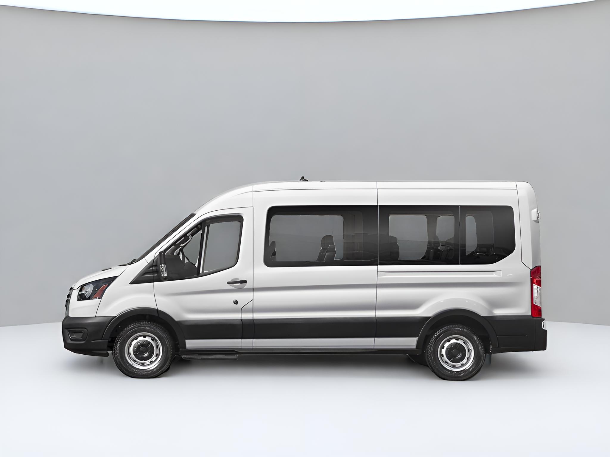 2023 Ford Transit Passenger Wagon XLT