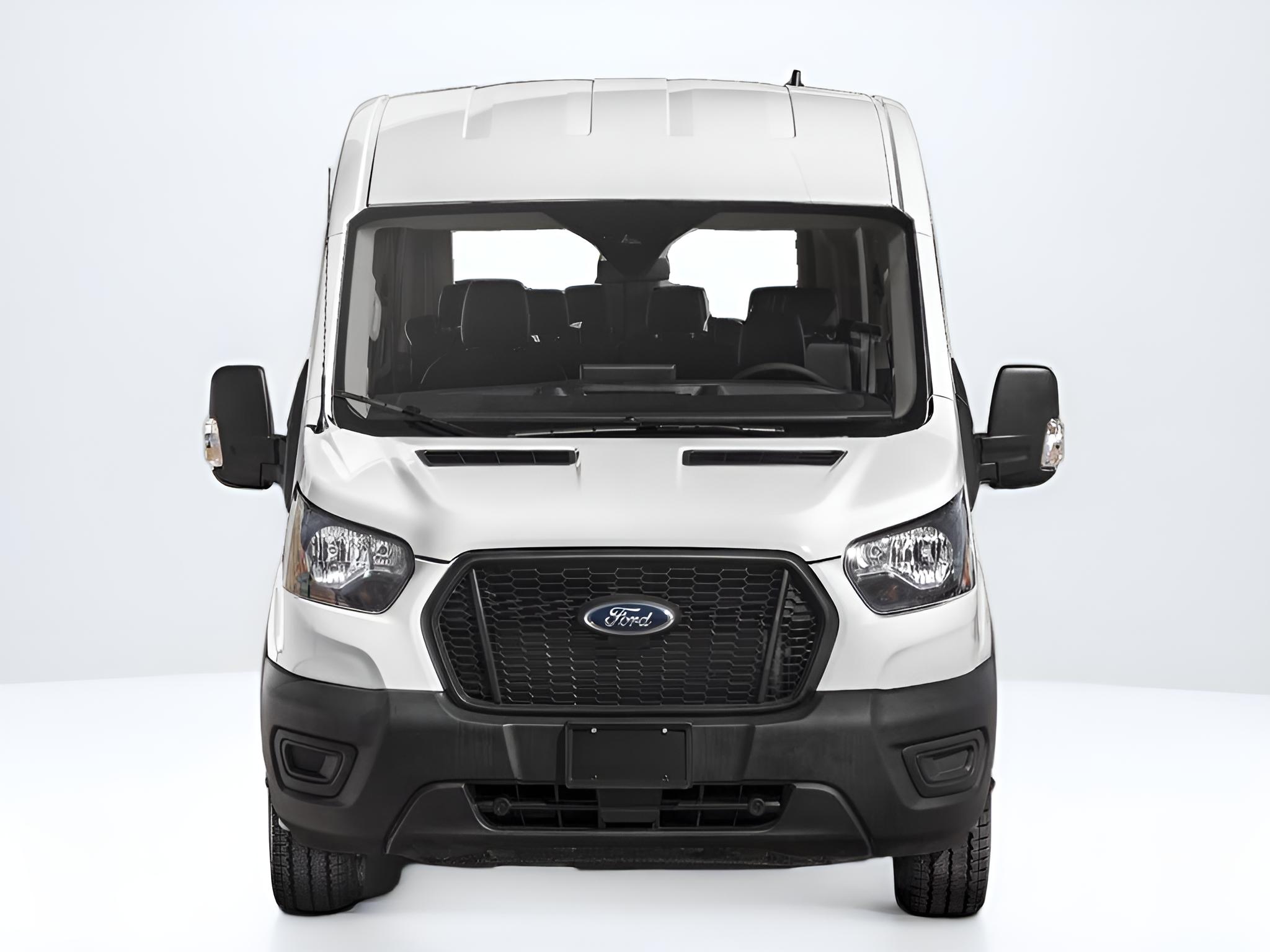 2023 Ford Transit Passenger Wagon XLT