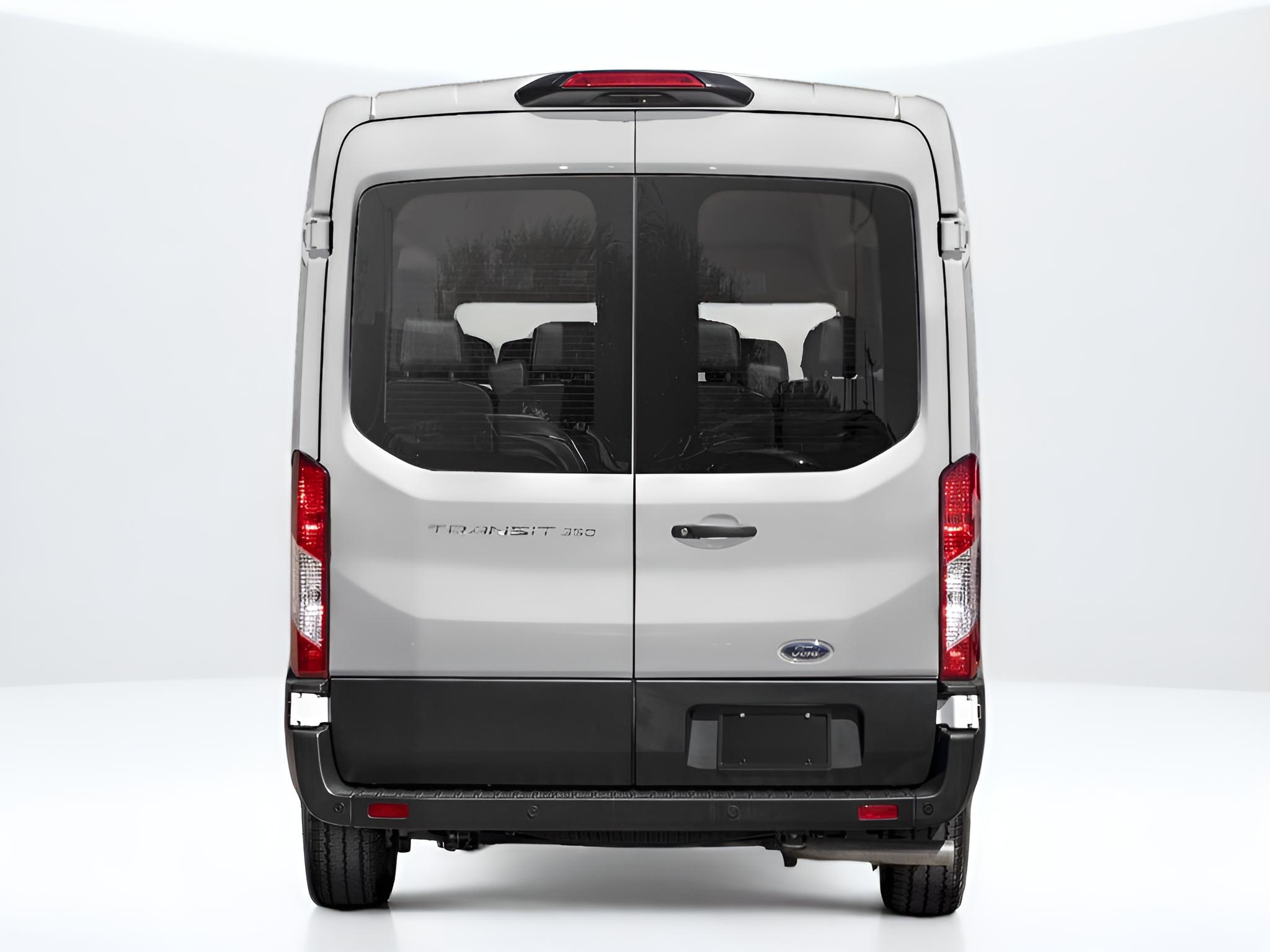 2023 Ford Transit Passenger Wagon XLT