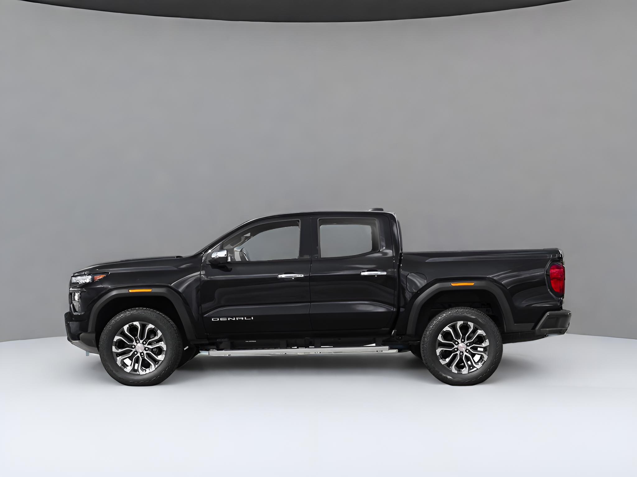 2023 GMC Canyon Denali