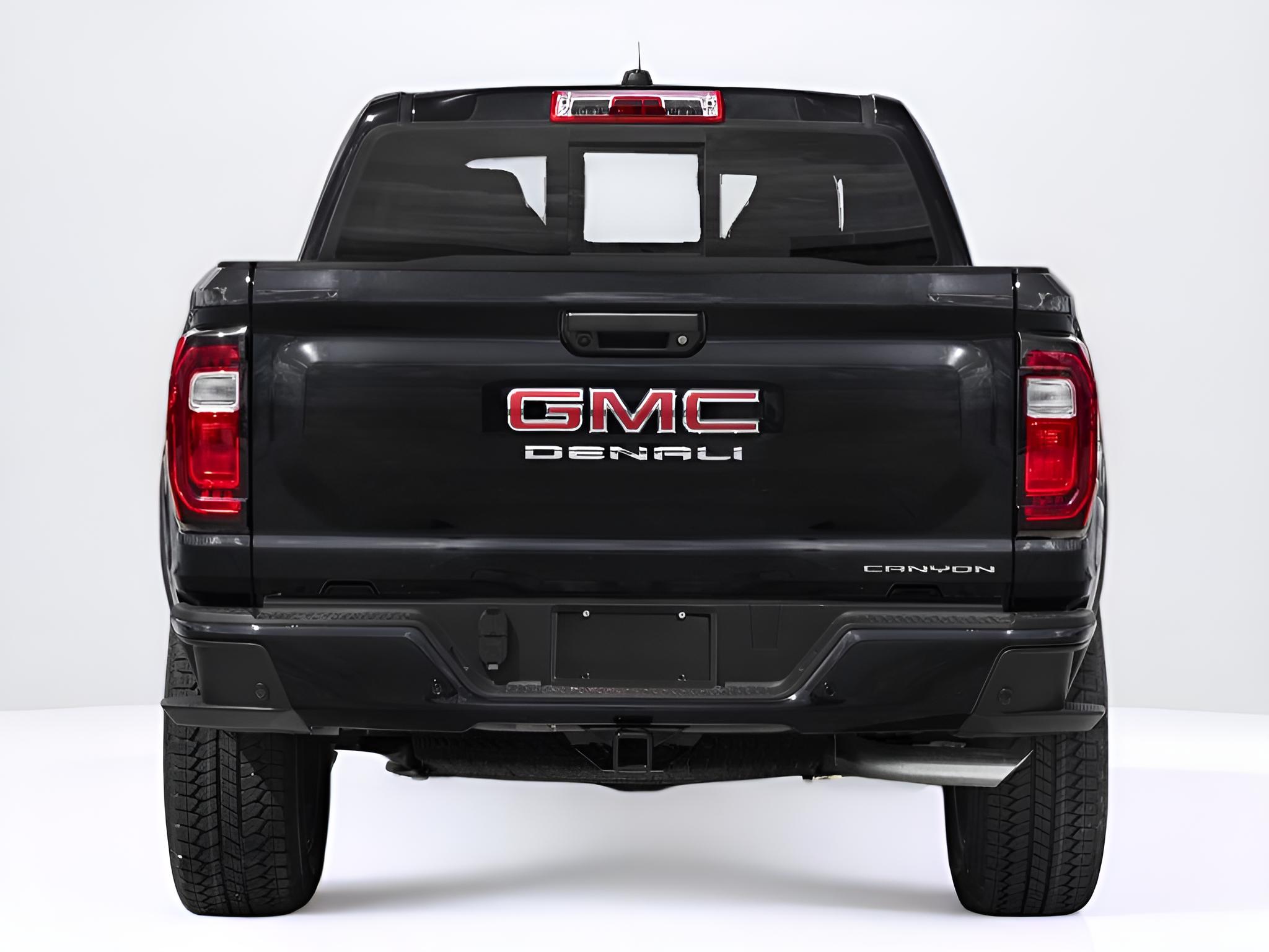 2023 GMC Canyon Denali