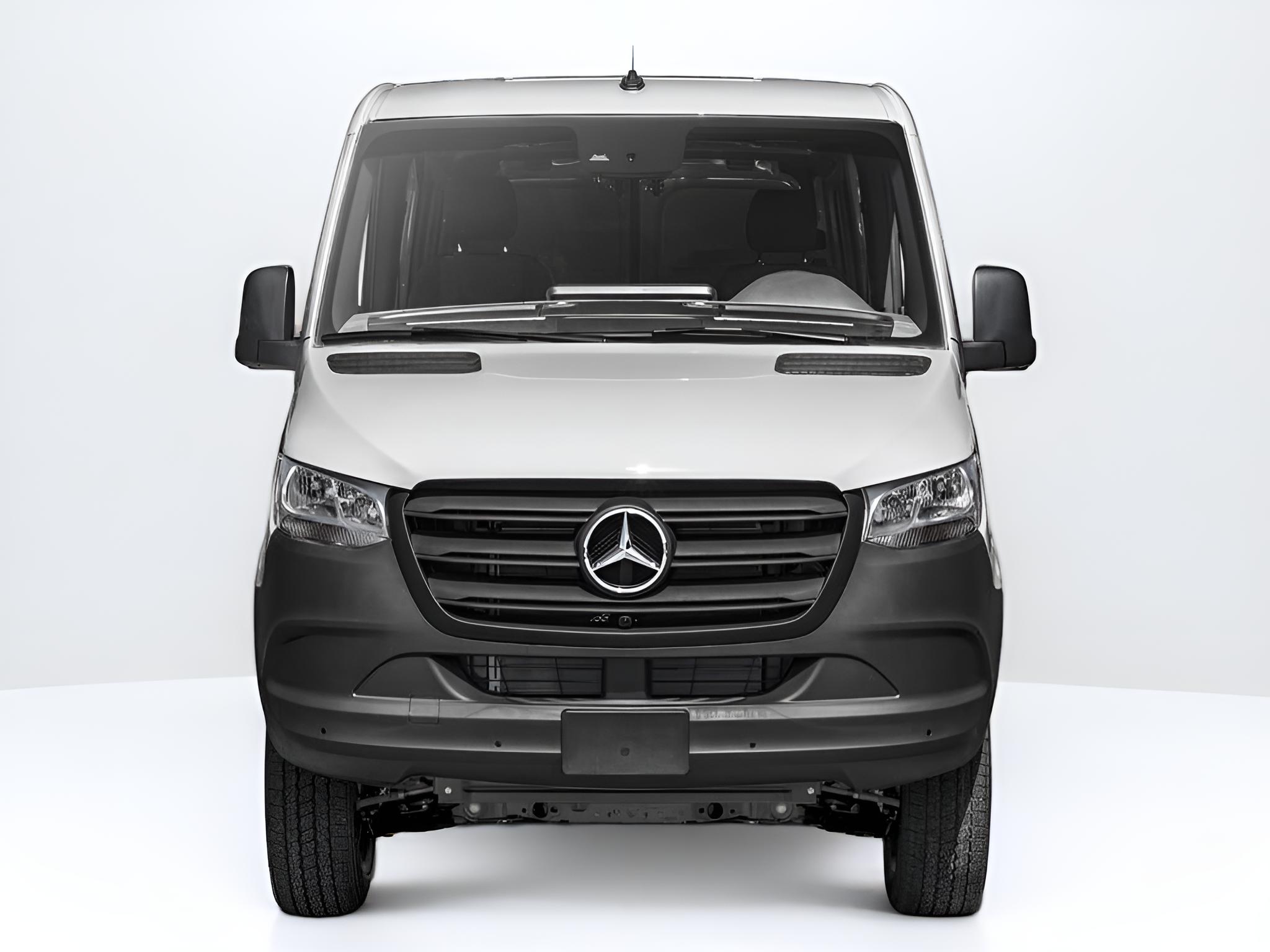 2025 Mercedes-Benz Sprinter Cargo Van Cargo 144 WB
