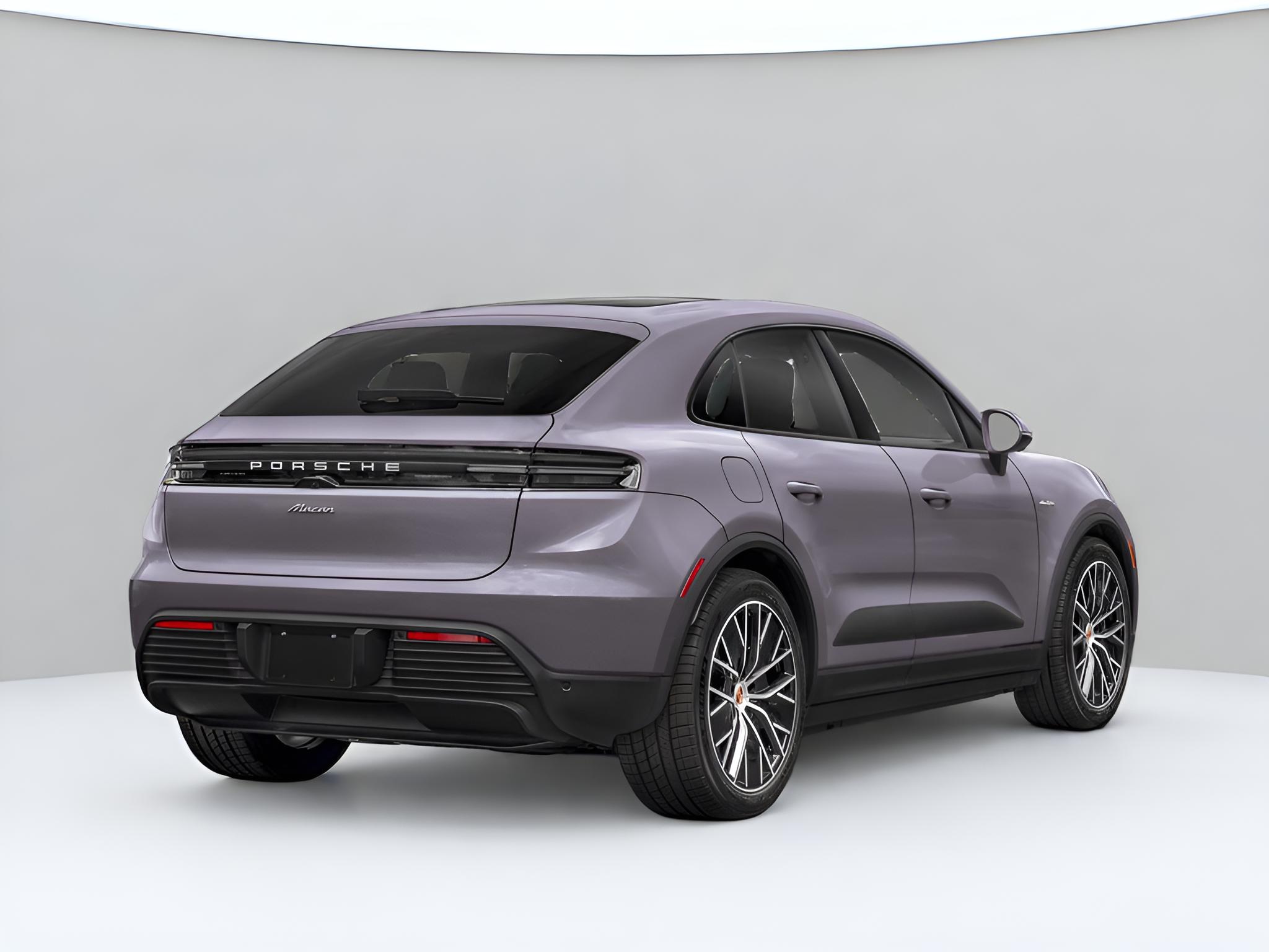 2025 Porsche Macan Base
