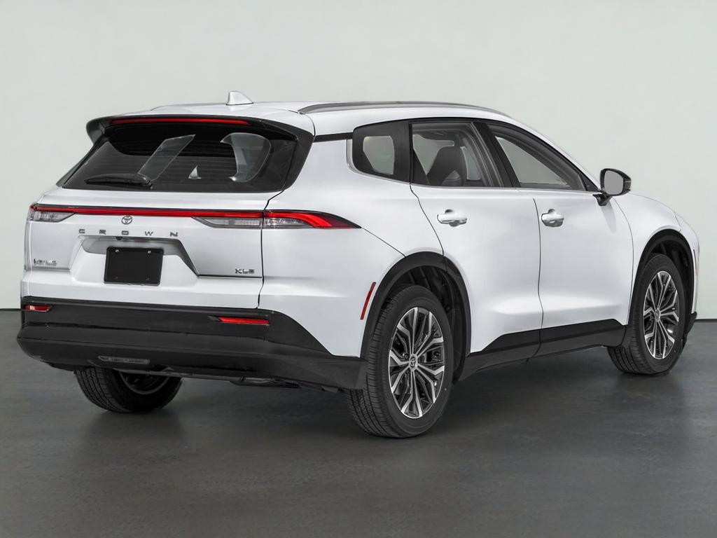2025 Toyota Crown Signia Base