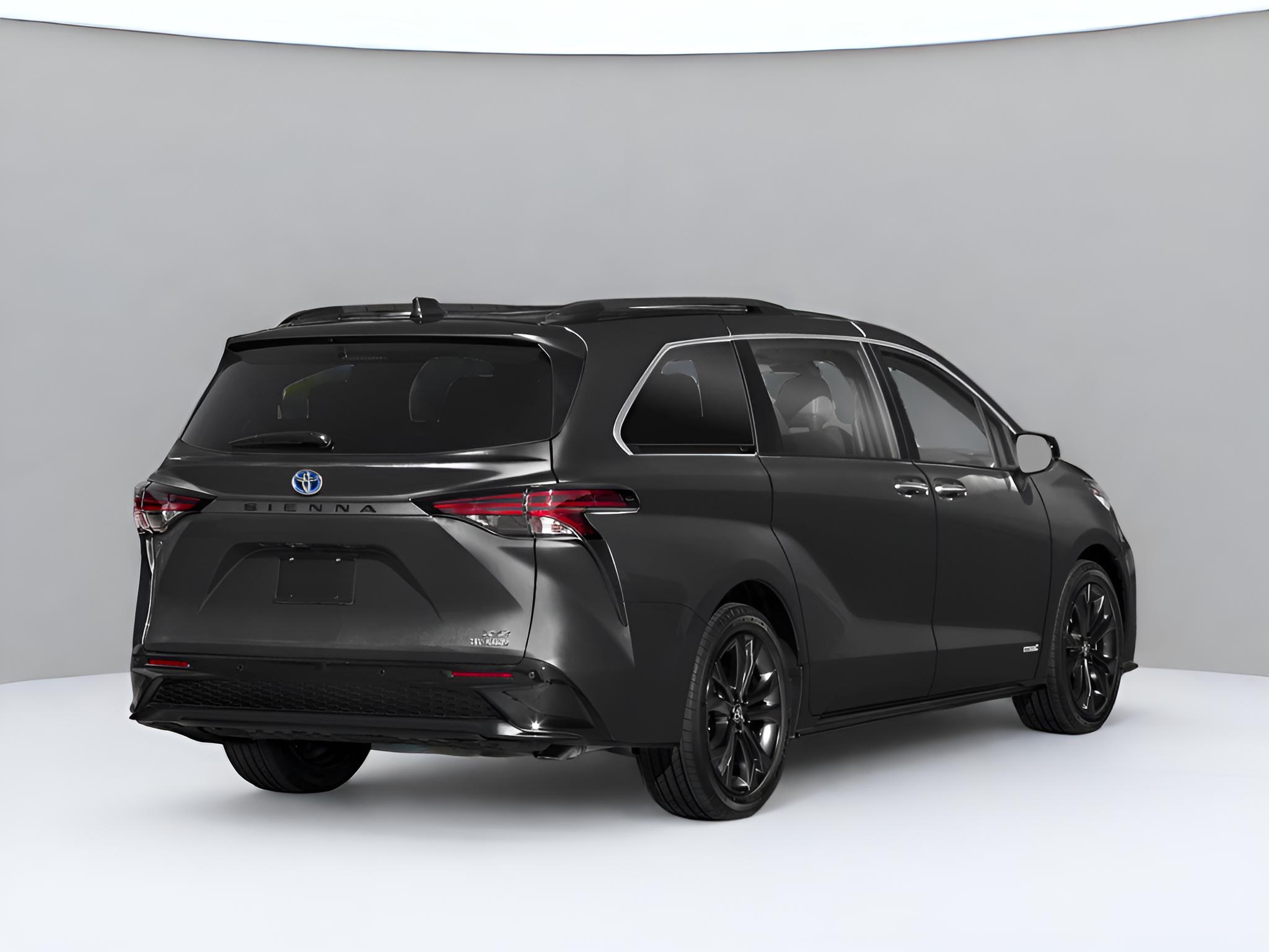 2023 Toyota Sienna XSE 7 Passenger