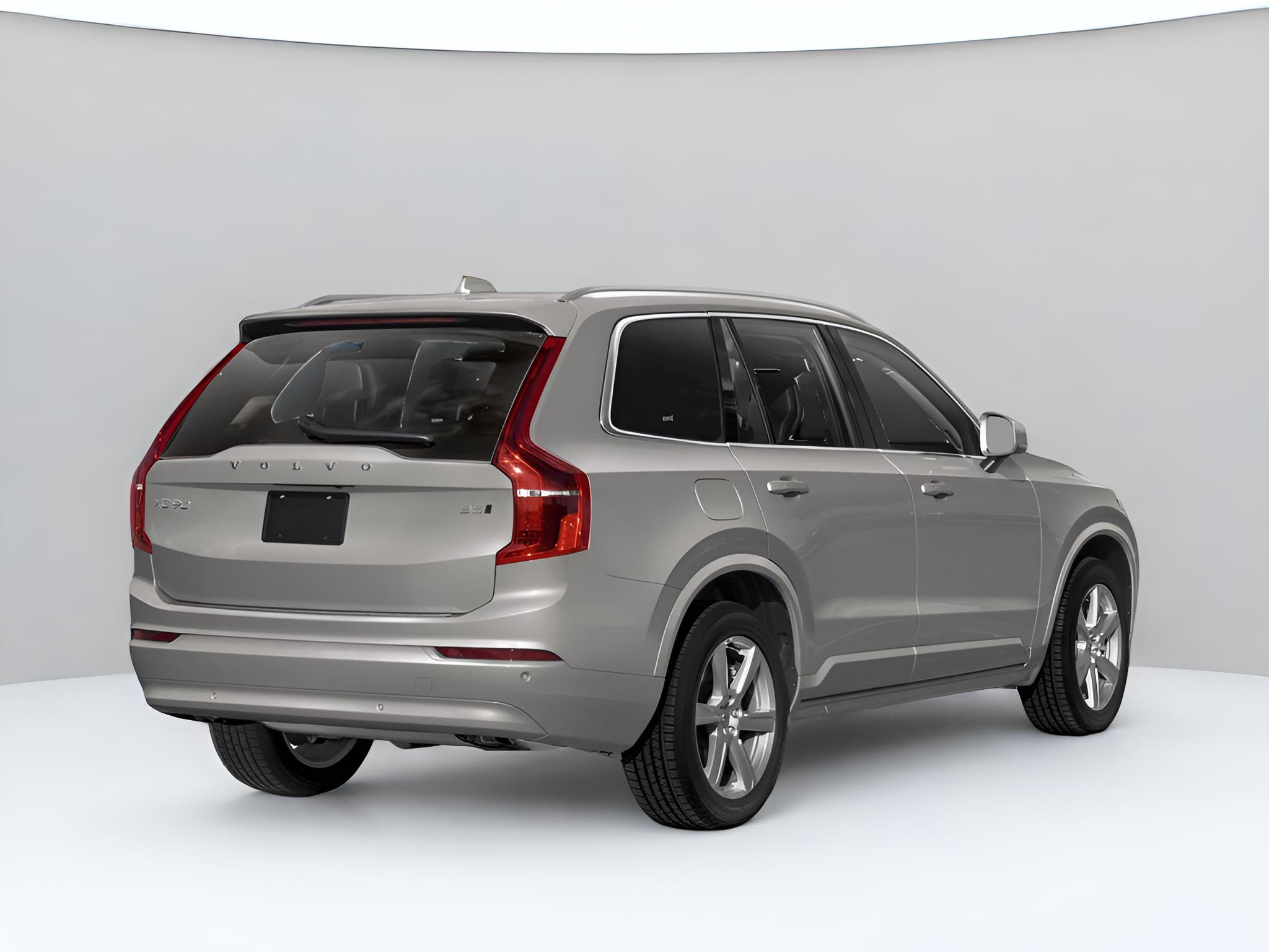 2023 Volvo XC90 B5 Core