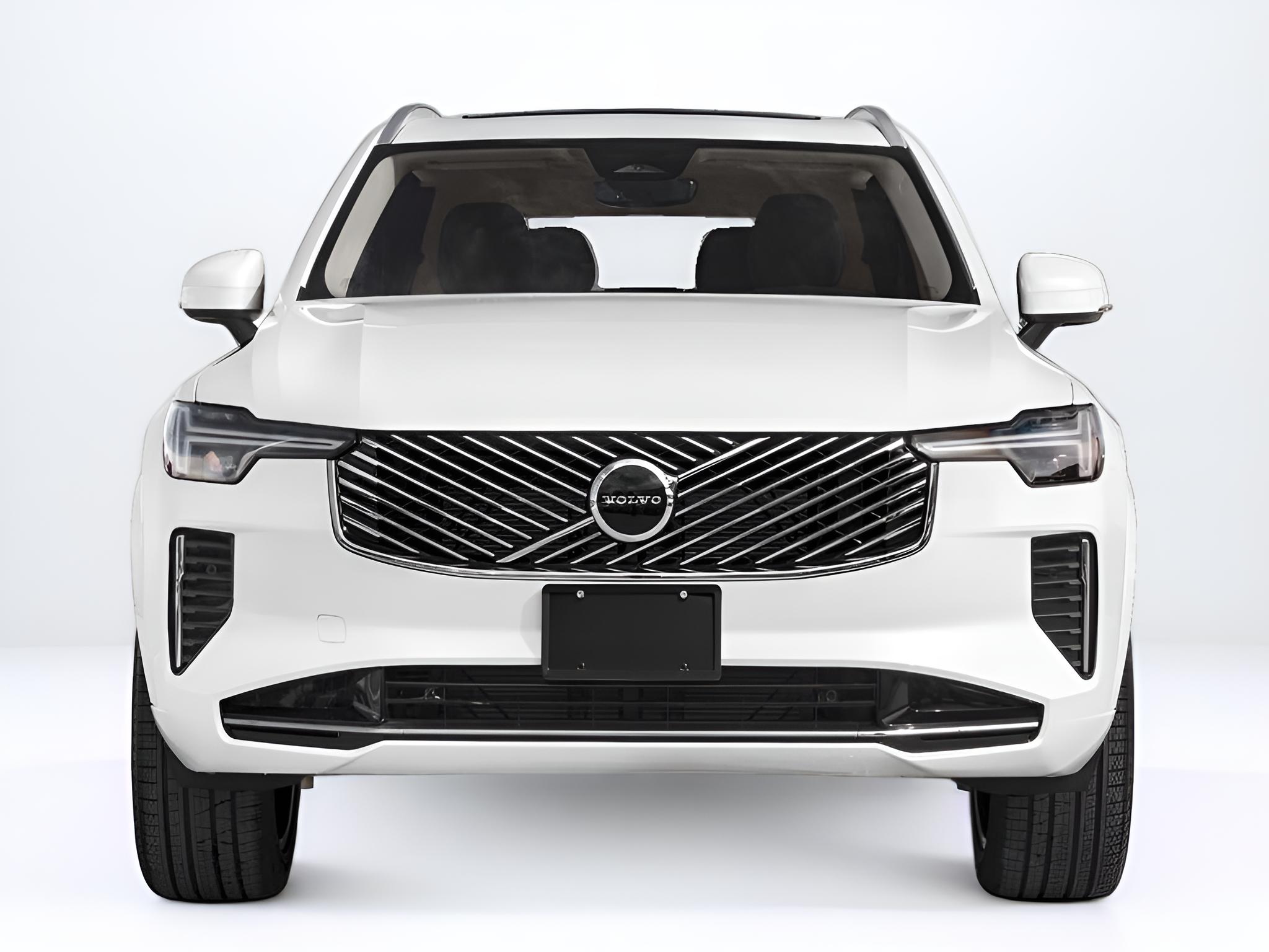 2026 Volvo XC90 B5 Plus