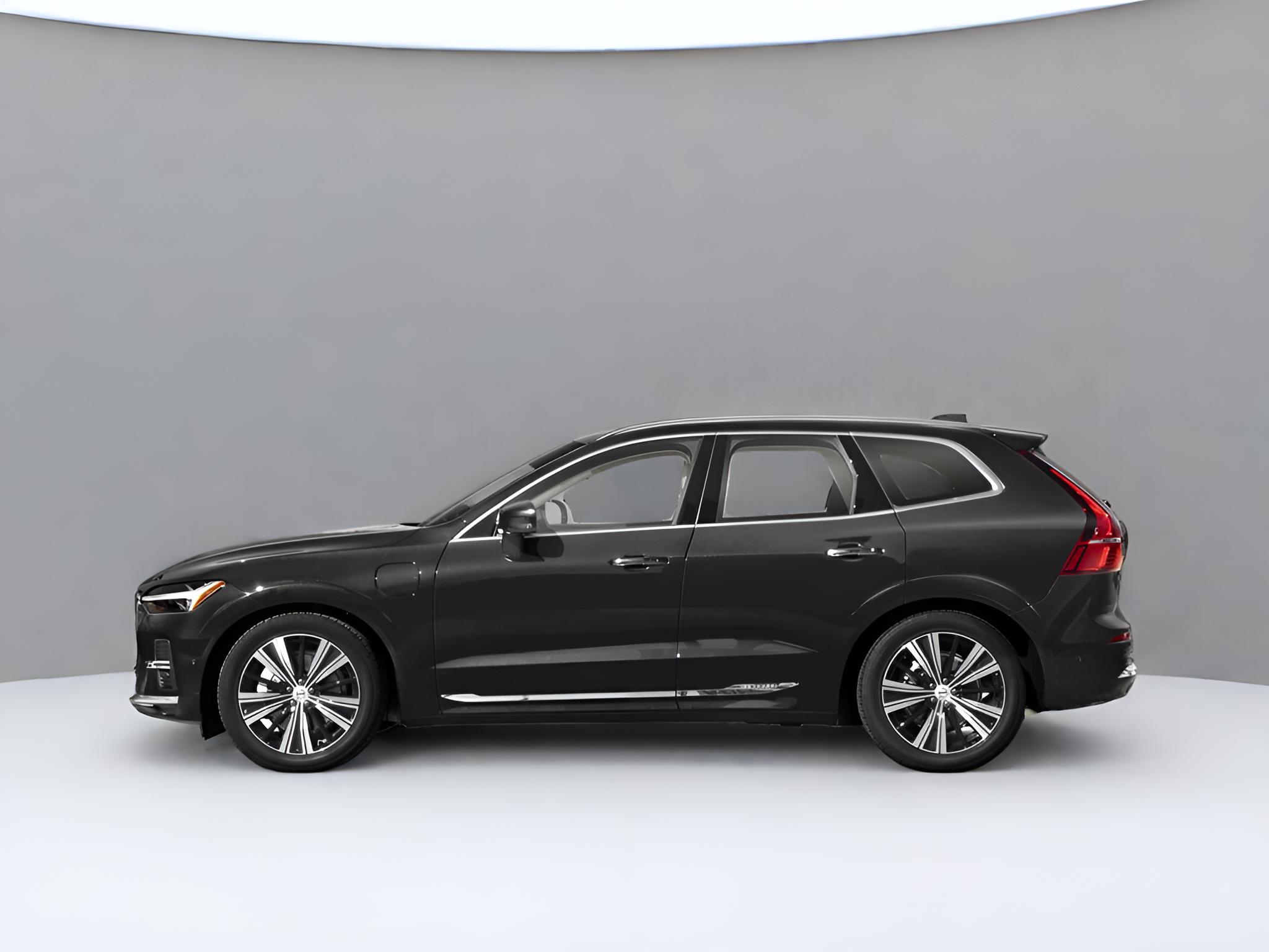 2025 Volvo XC60 Plug-In Hybrid T8 Plus